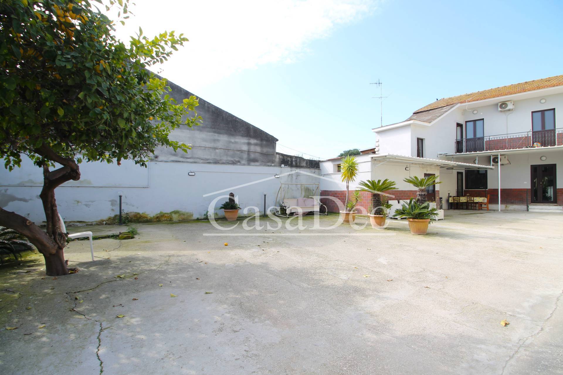 Casa singola in vendita a Villa Literno