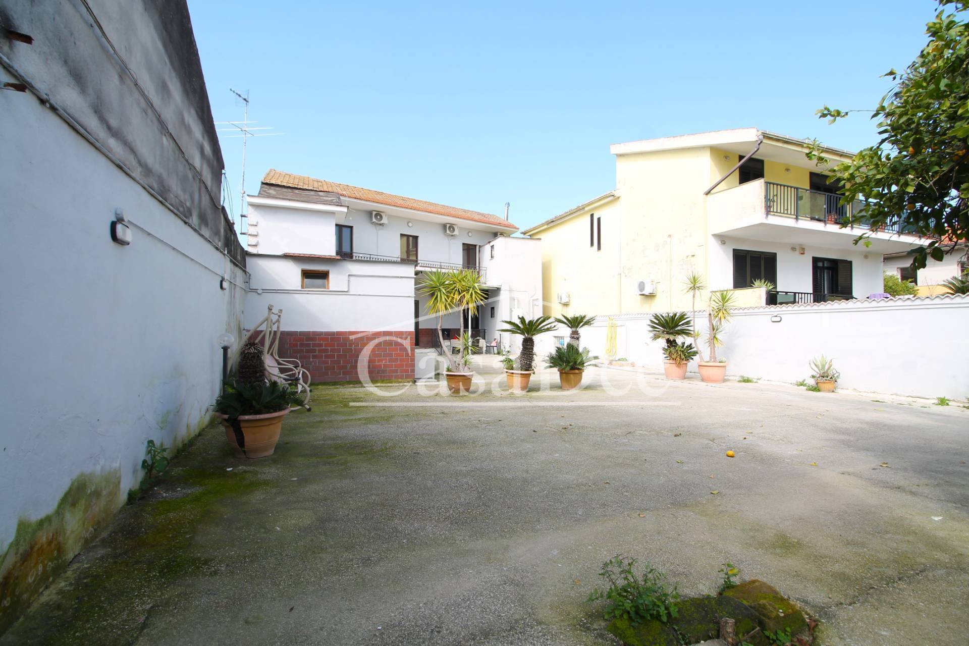 Casa singola in vendita a Villa Literno