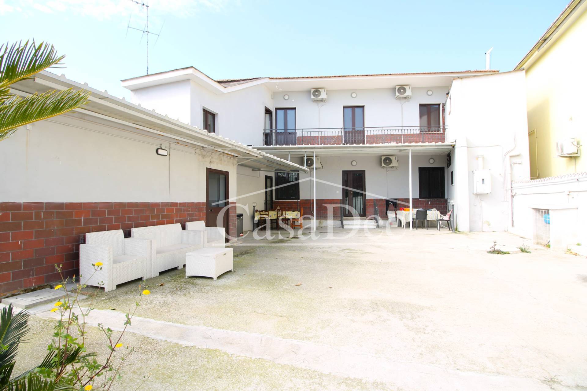 Casa singola in vendita a Villa Literno