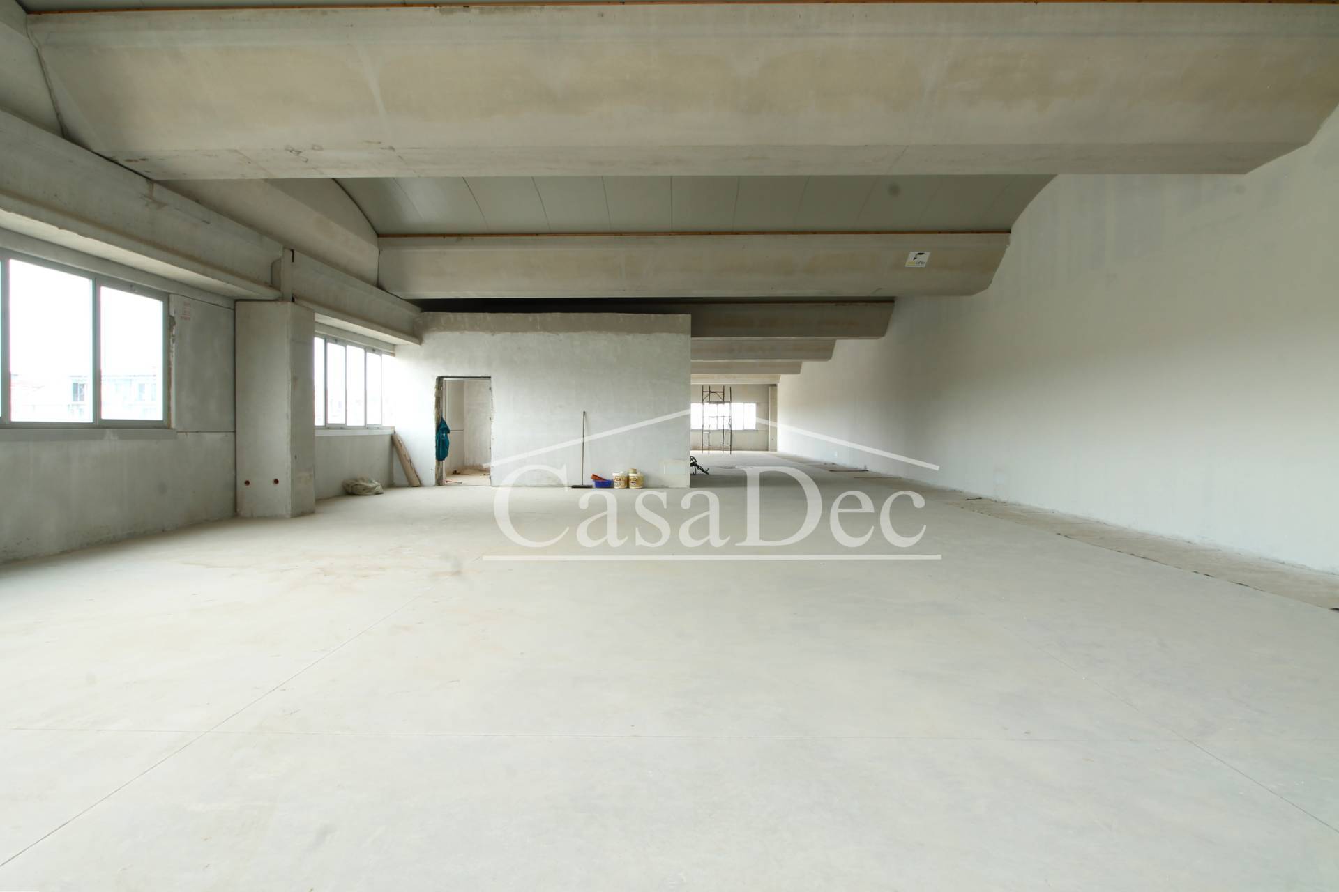 Locale commerciale in affitto a San Marcellino