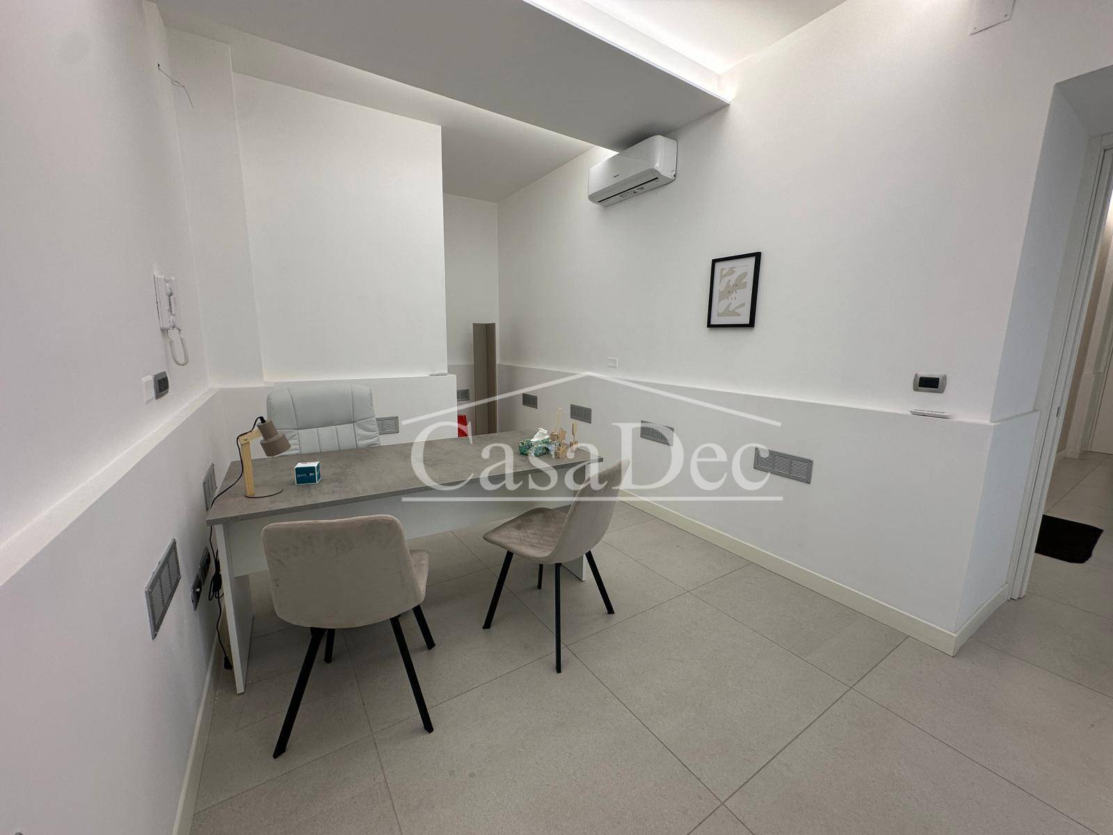 Studio/Ufficio in affitto a Aversa