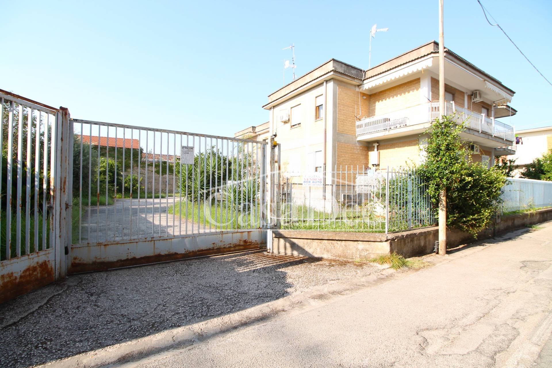 Garage in vendita a Frignano