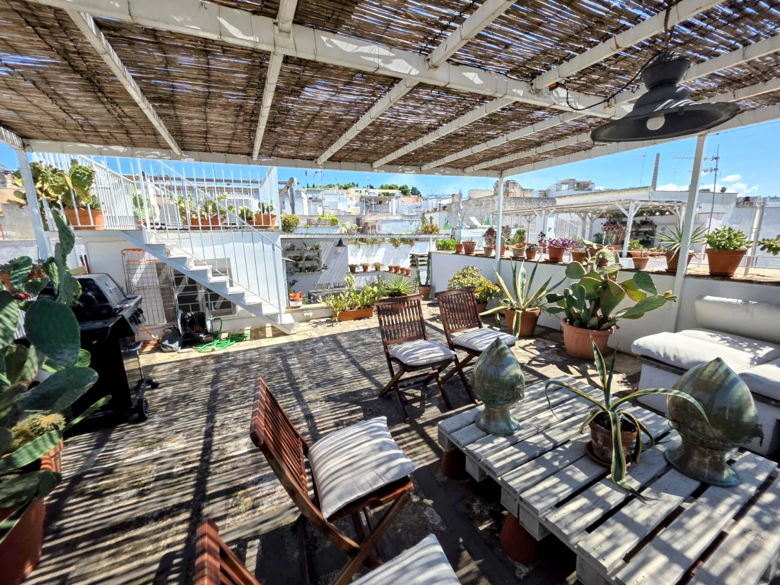 Abitazioni tipiche storiche in vendita a Matino