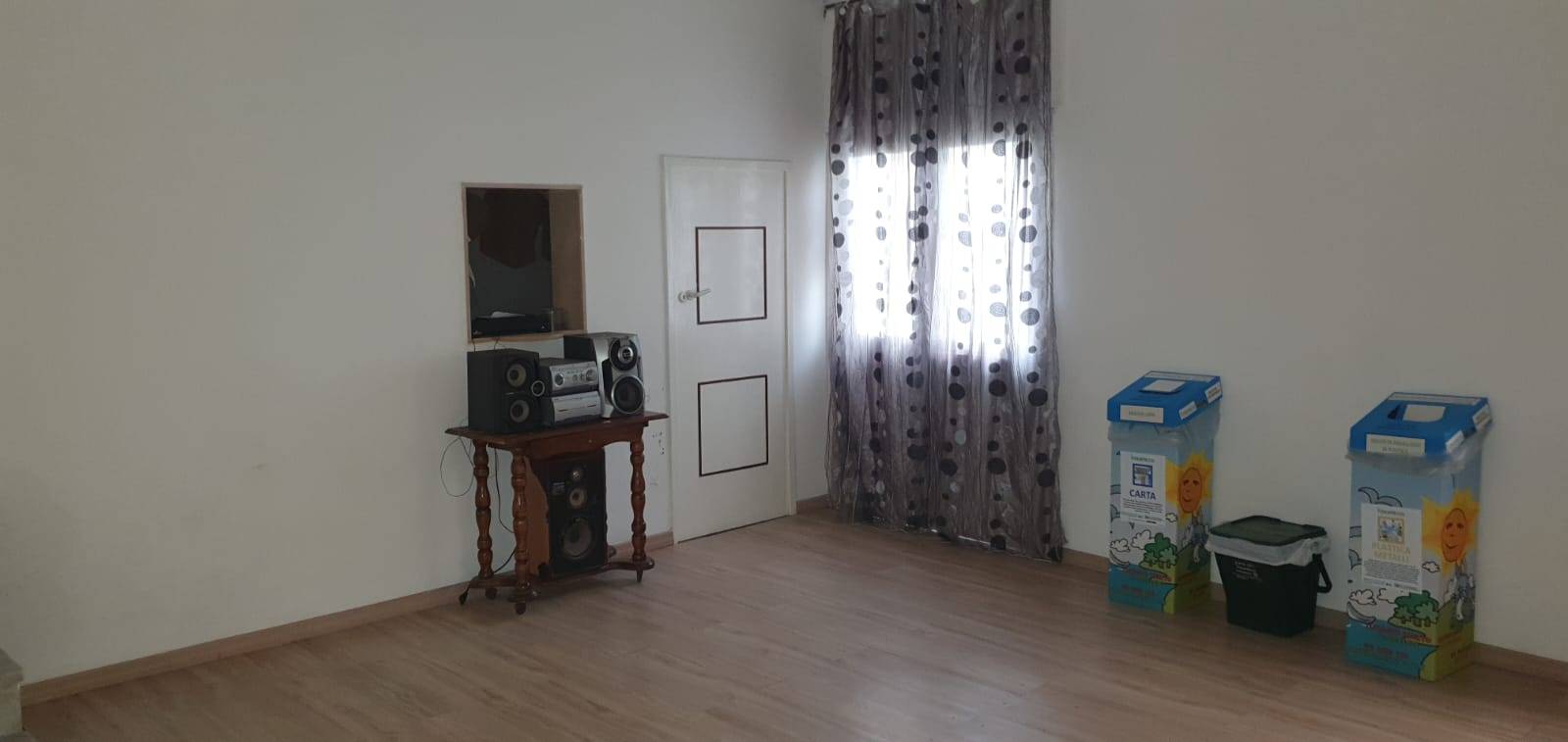 Attivit commerciale in vendita a Guagnano