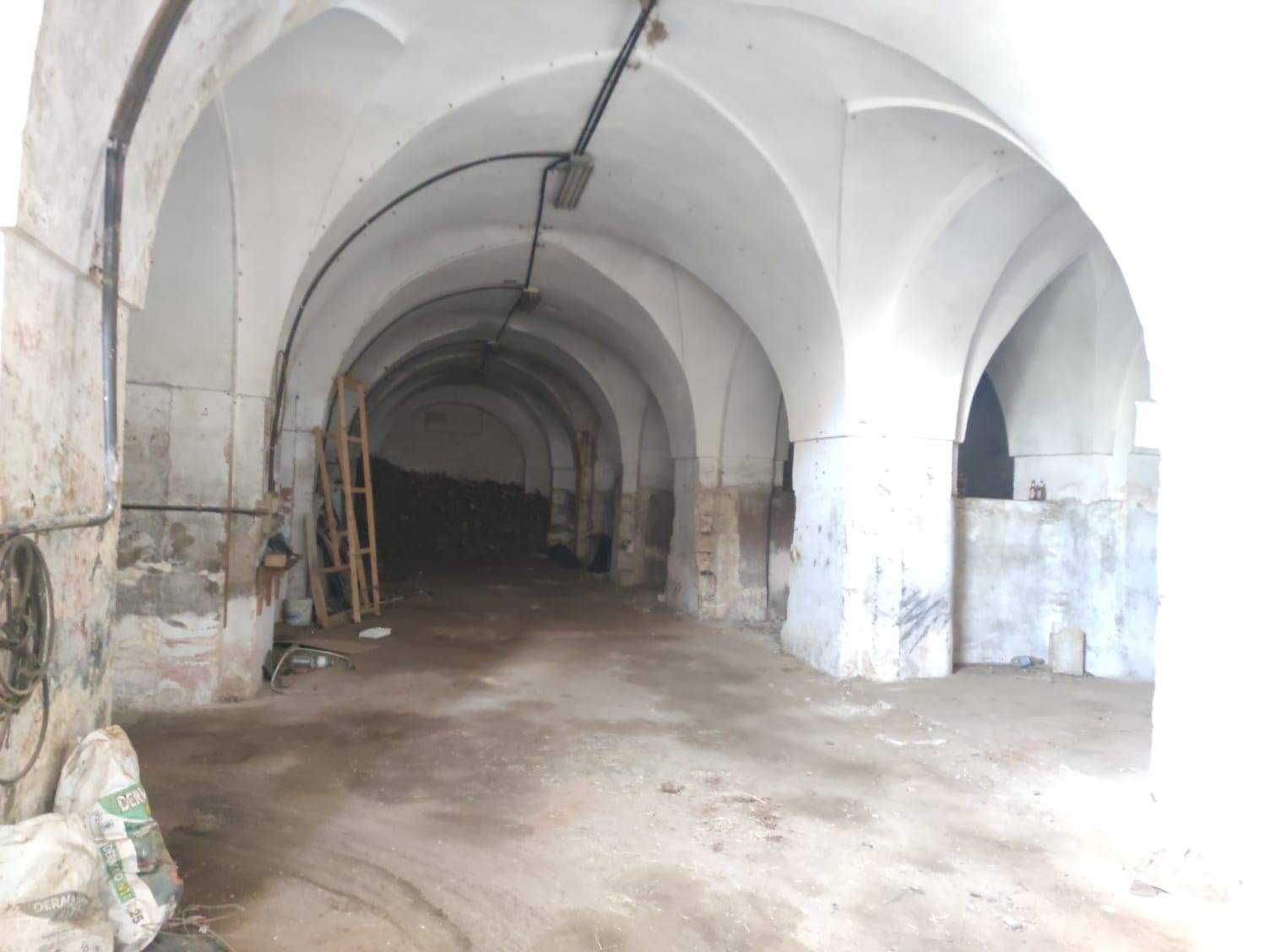 Locale commerciale in vendita a Ugento, Ugento Paese