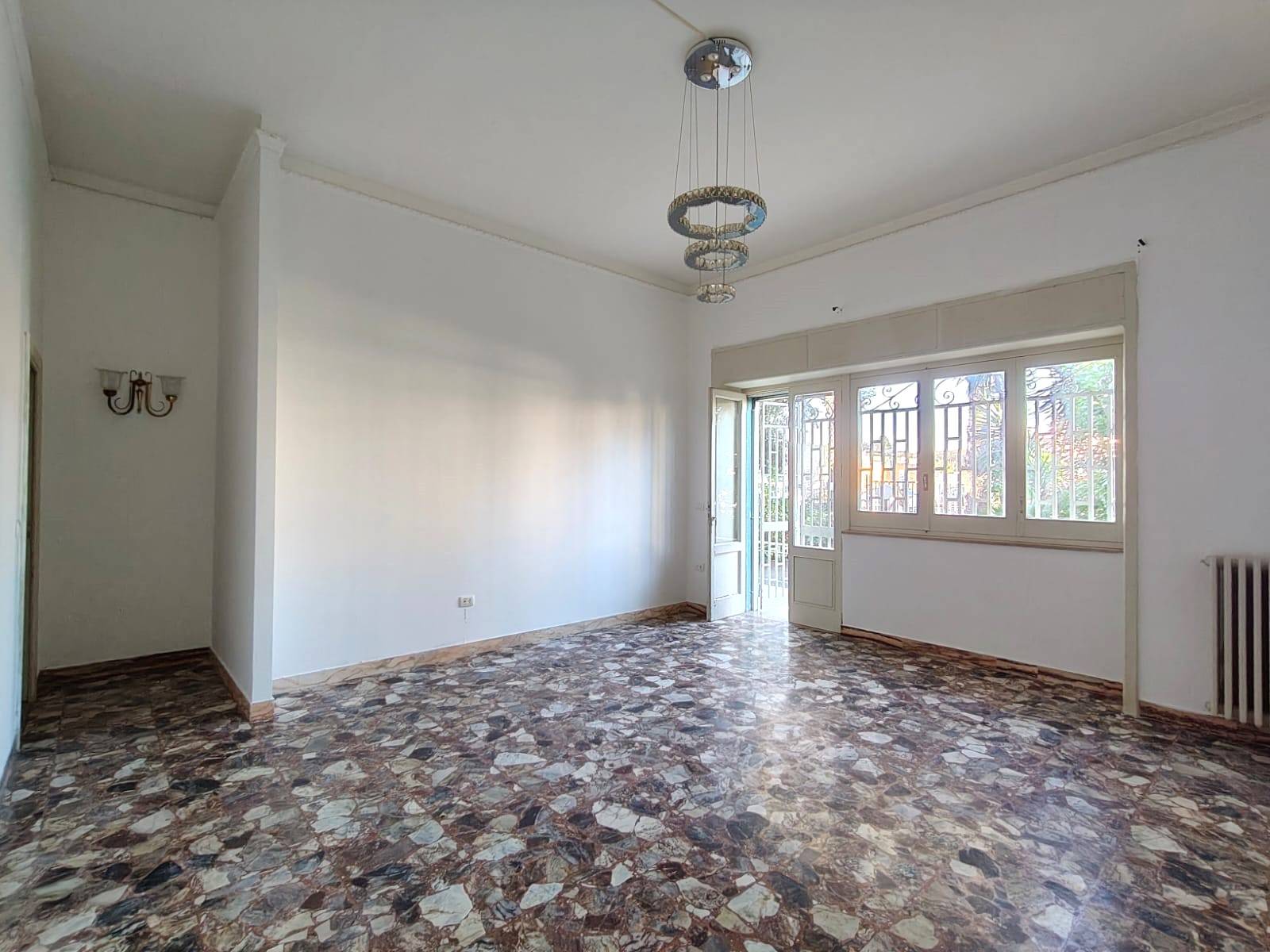 Casa semindipendente in vendita a Lecce, Zona Casermette