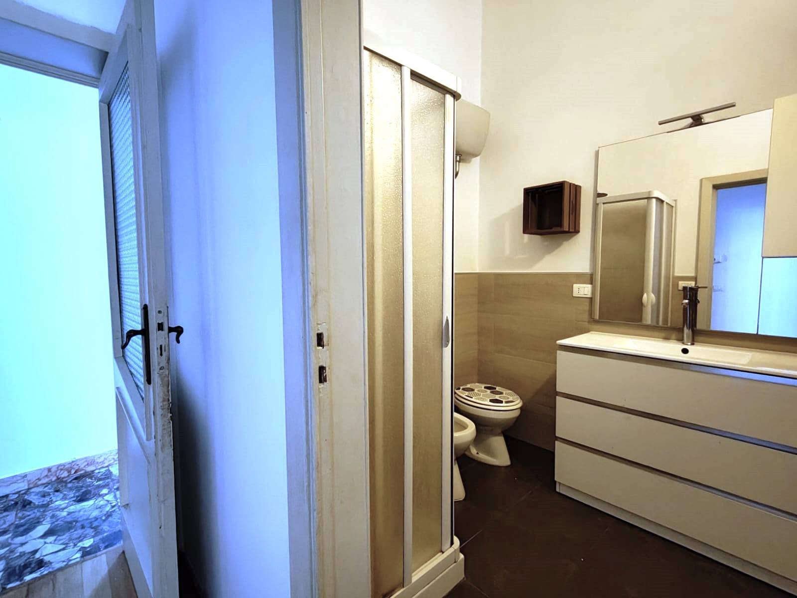 Casa semindipendente in vendita a Lecce, Zona Casermette