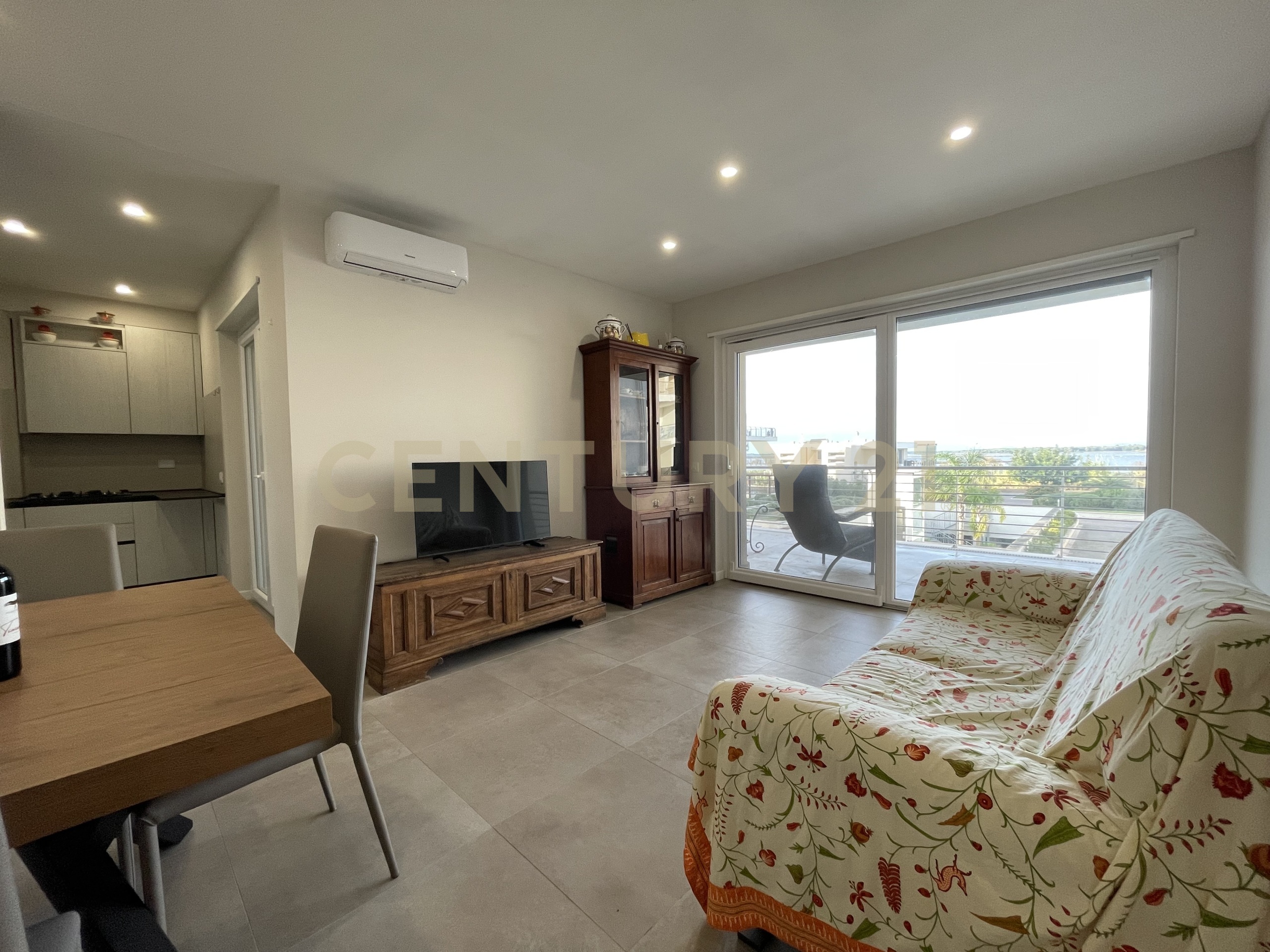 Appartamento con giardino in via sandro pertini, Monte Argentario