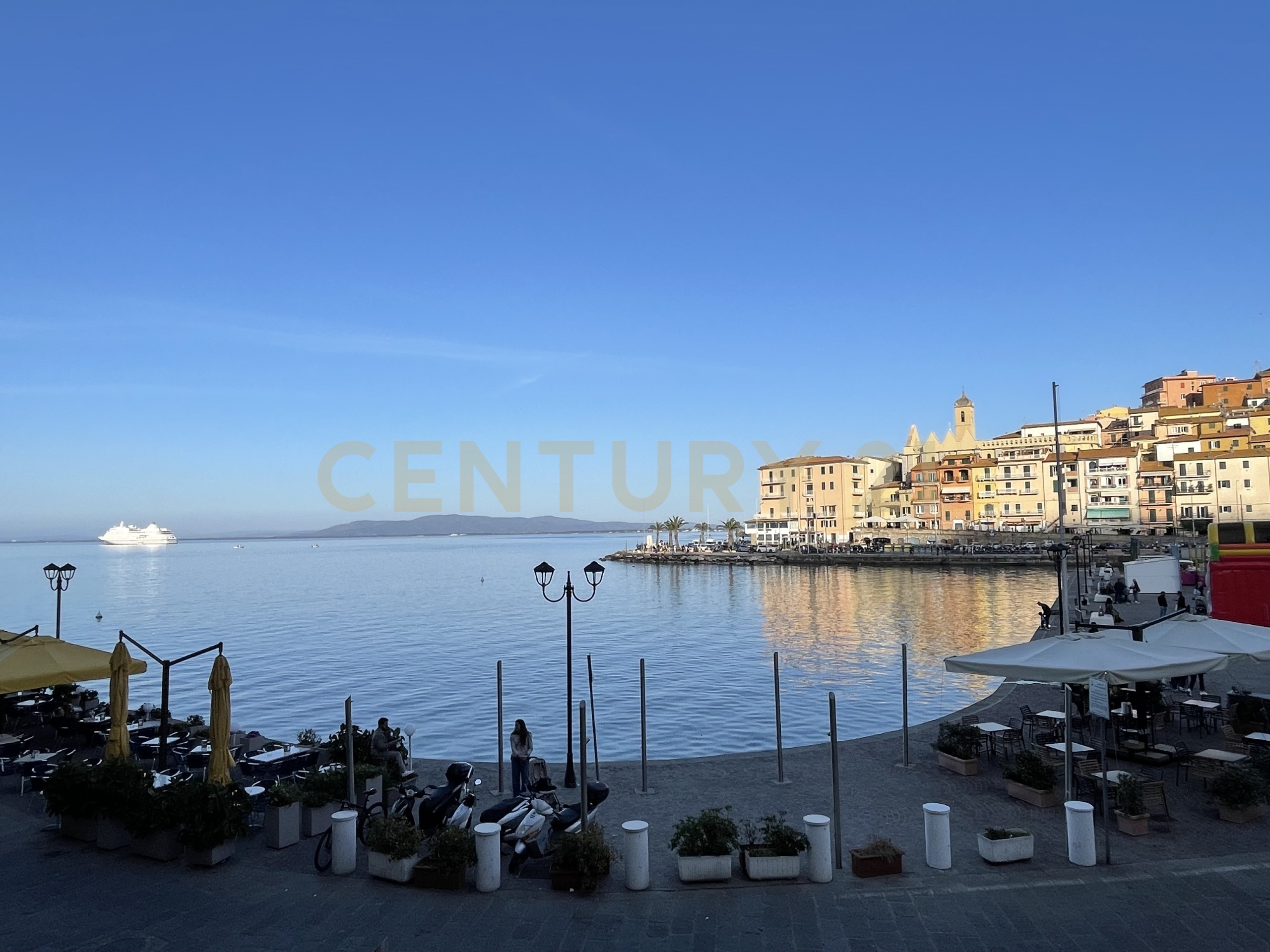 Quadrilocale vista mare in via del molo 4, Monte Argentario