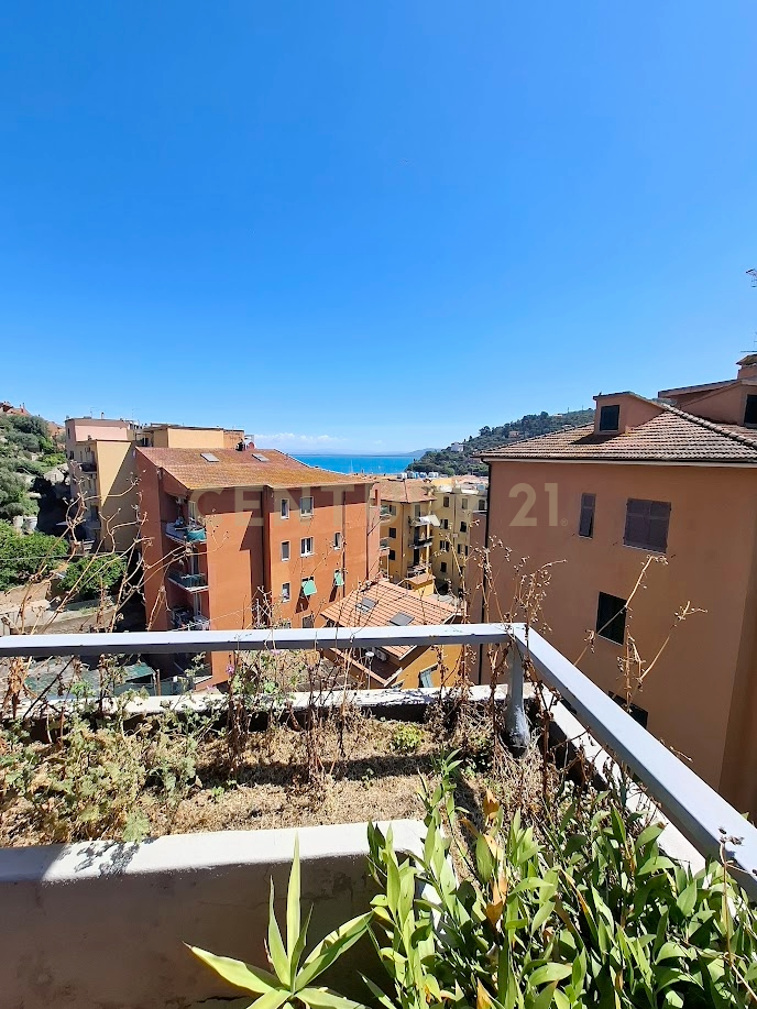 Appartamento con terrazzo in via dell appetito 53, Monte Argentario