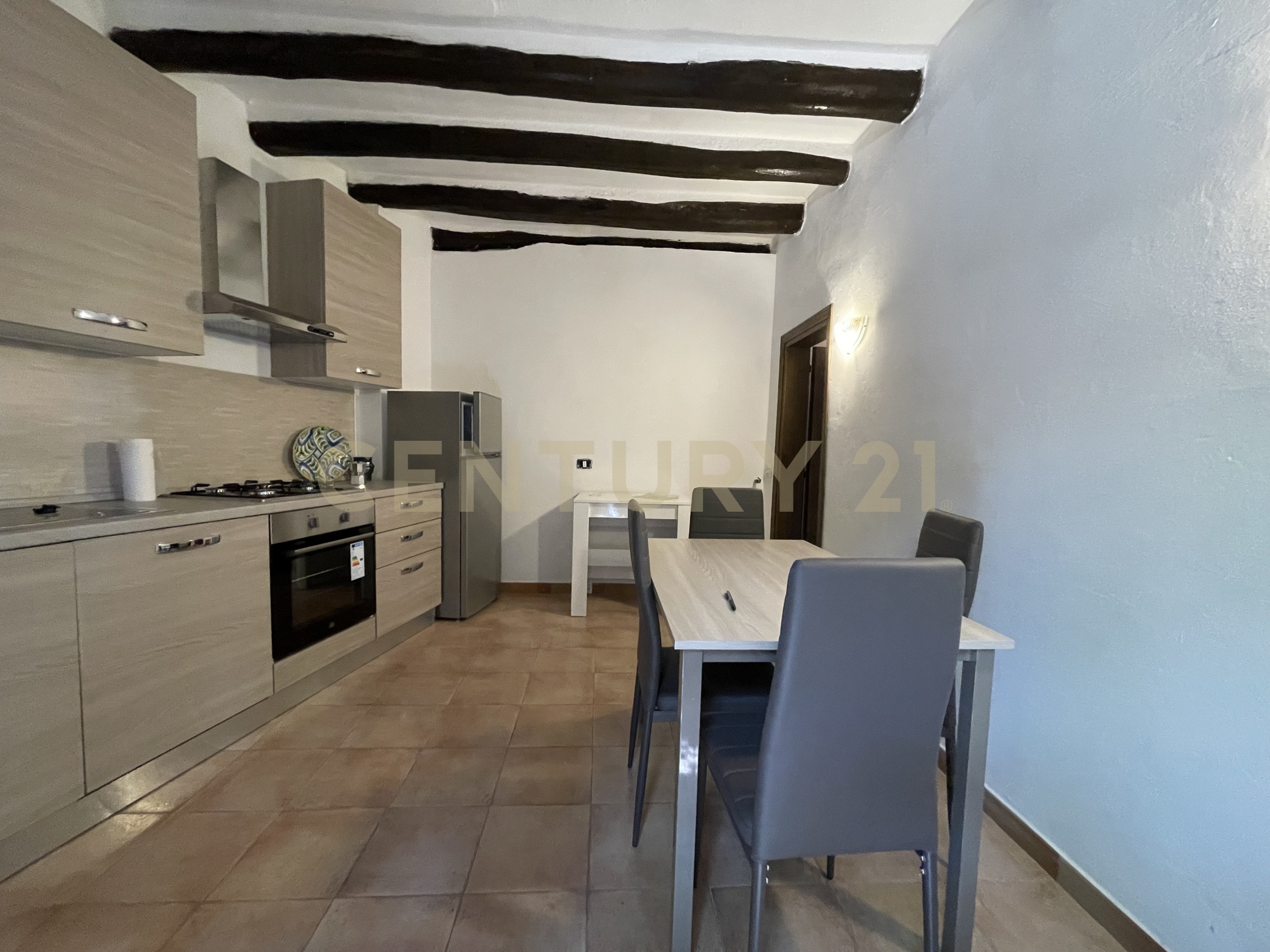 Trilocale con giardino in via delle mimose 4, Orbetello