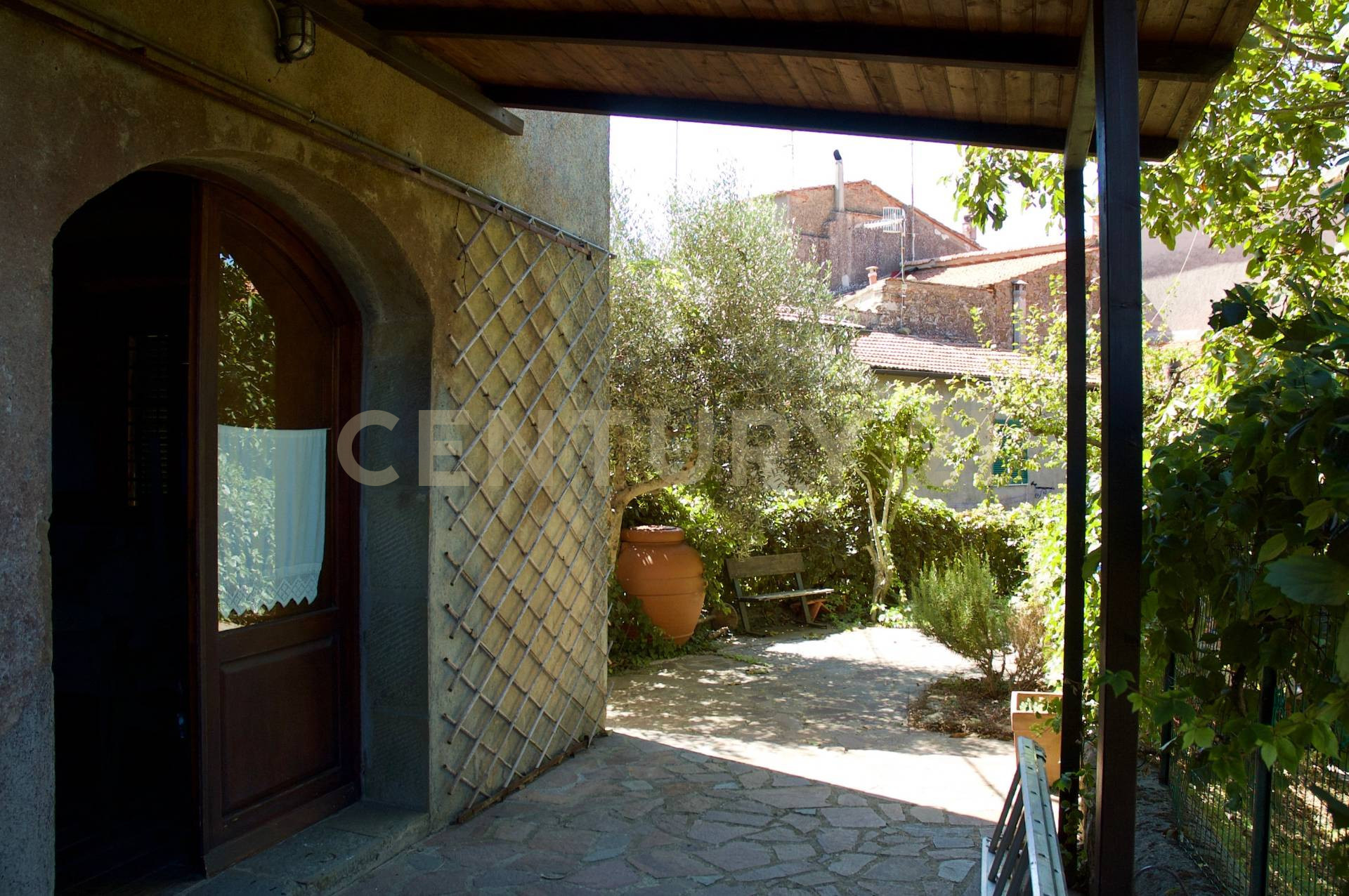 Appartamento con giardino, Castiglione della Pescaia vetulonia