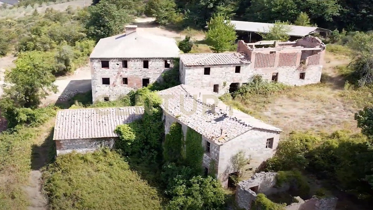 Casa indipendente con giardino a Chiusdino