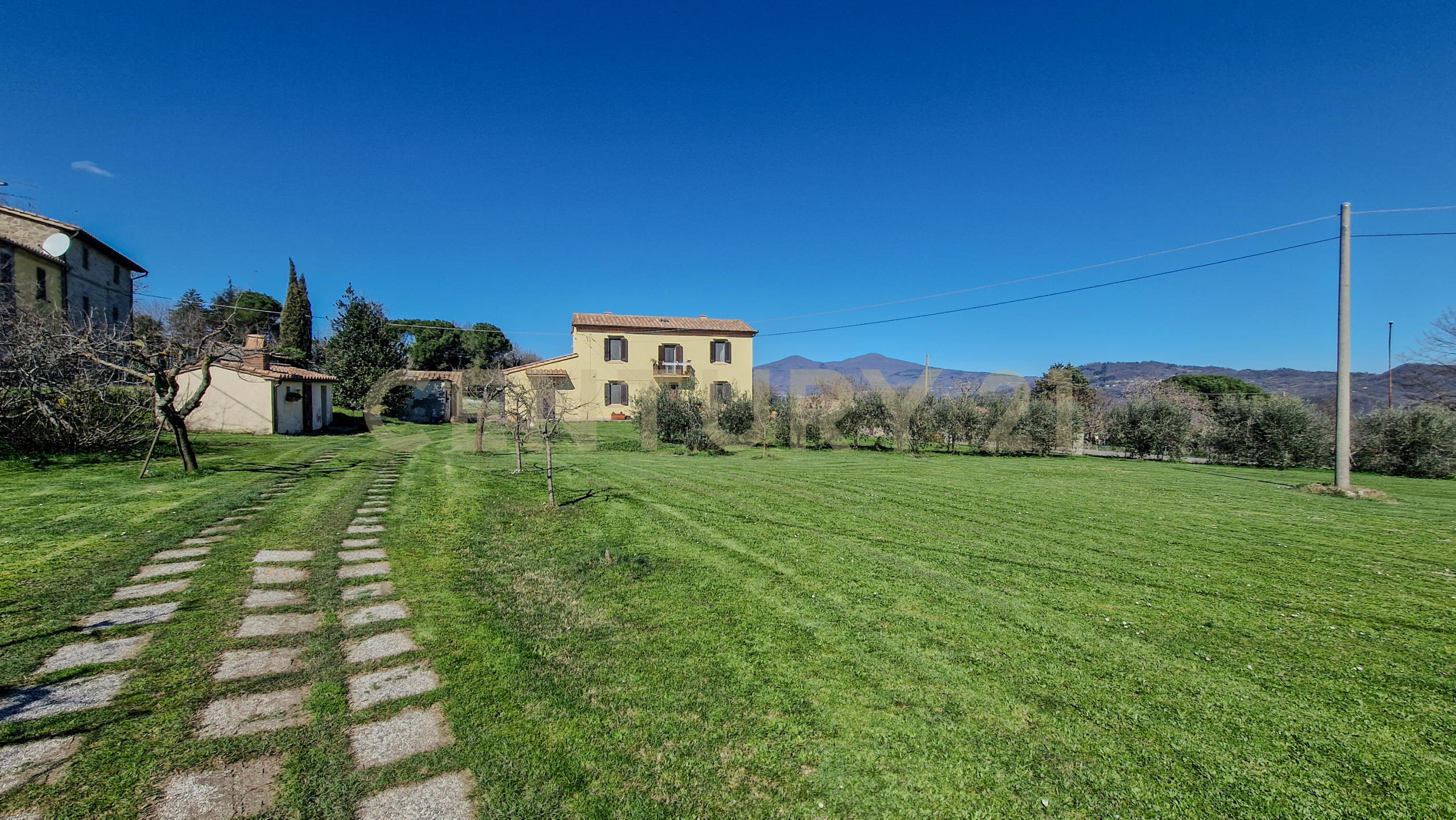 Casa indipendente con giardino, Semproniano petricci