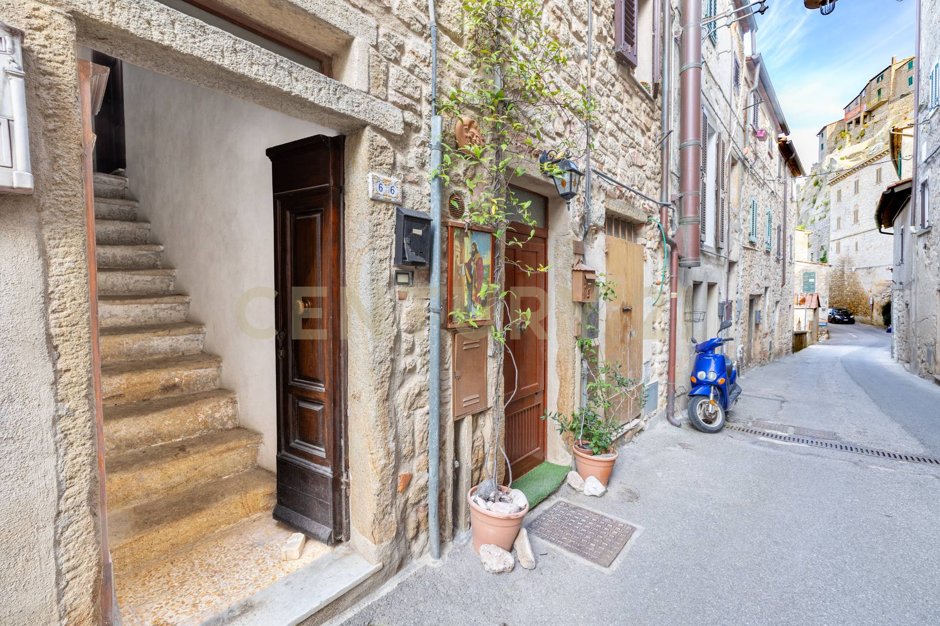 Quadrilocale in vendita in via clemente pellegrini 66, Roccastrada