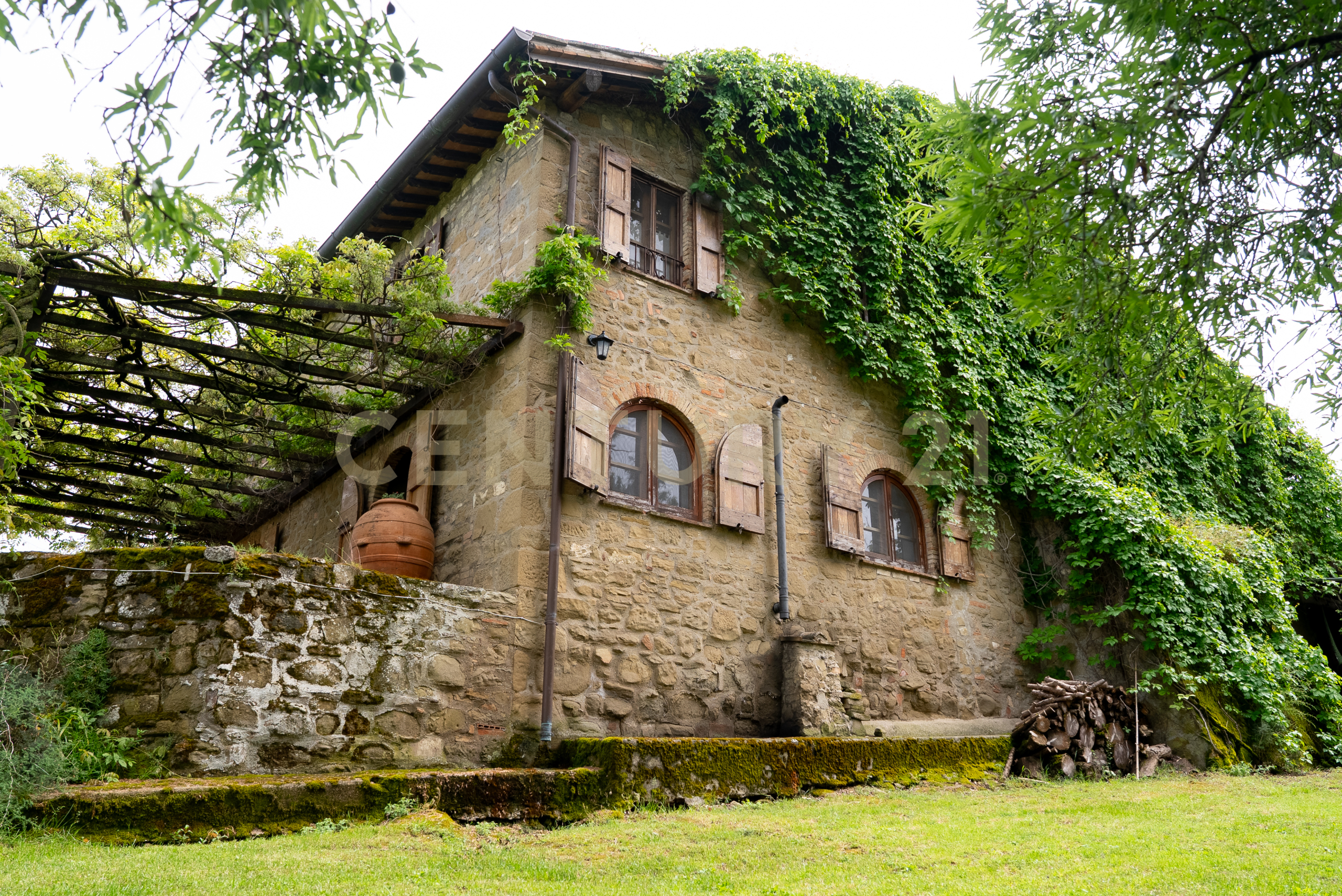 Casa indipendente con giardino in via dei cacciatori 3, Bettona