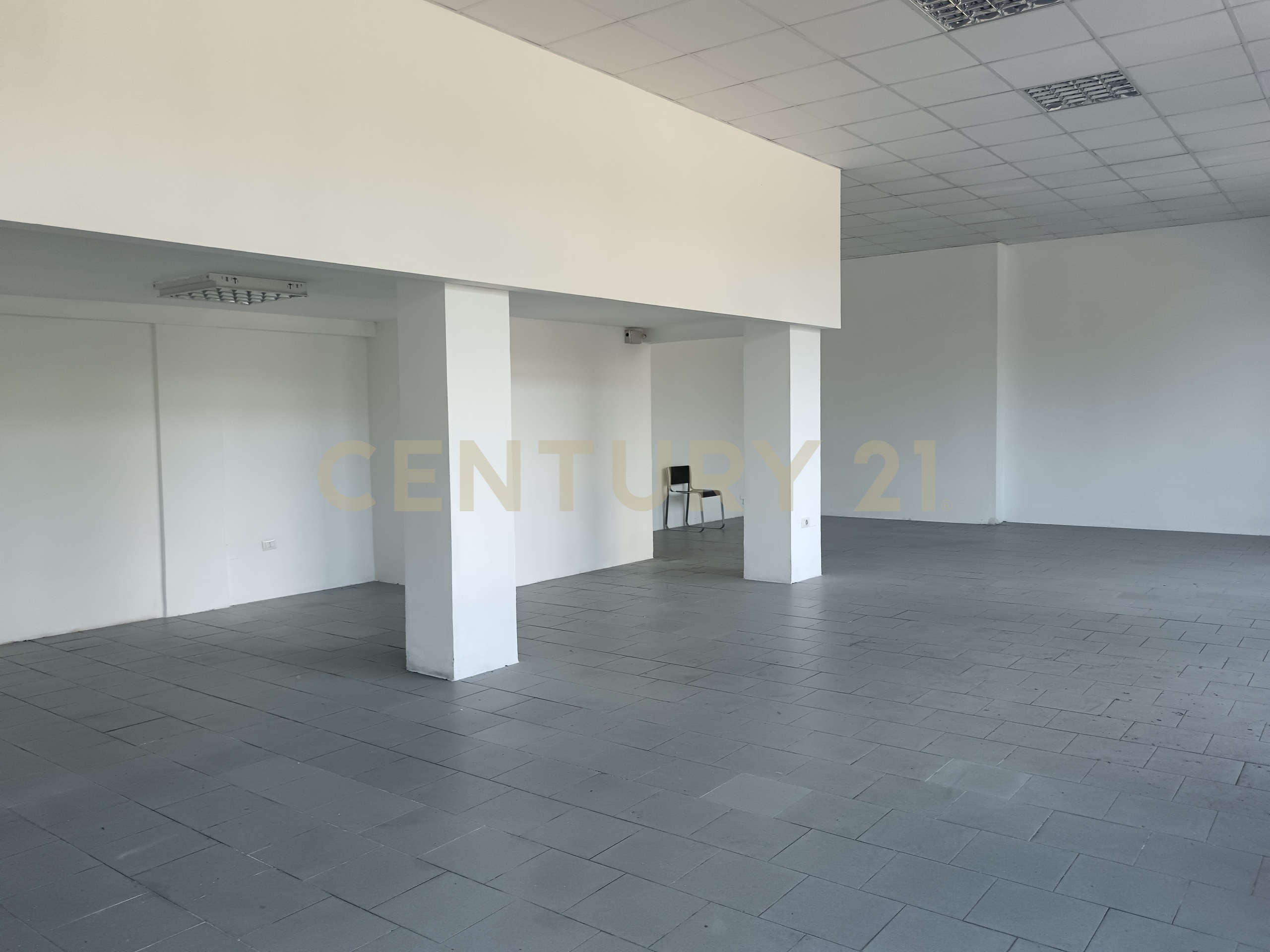 Locale commerciale ristrutturata in via grossetana 13, Piancastagnaio