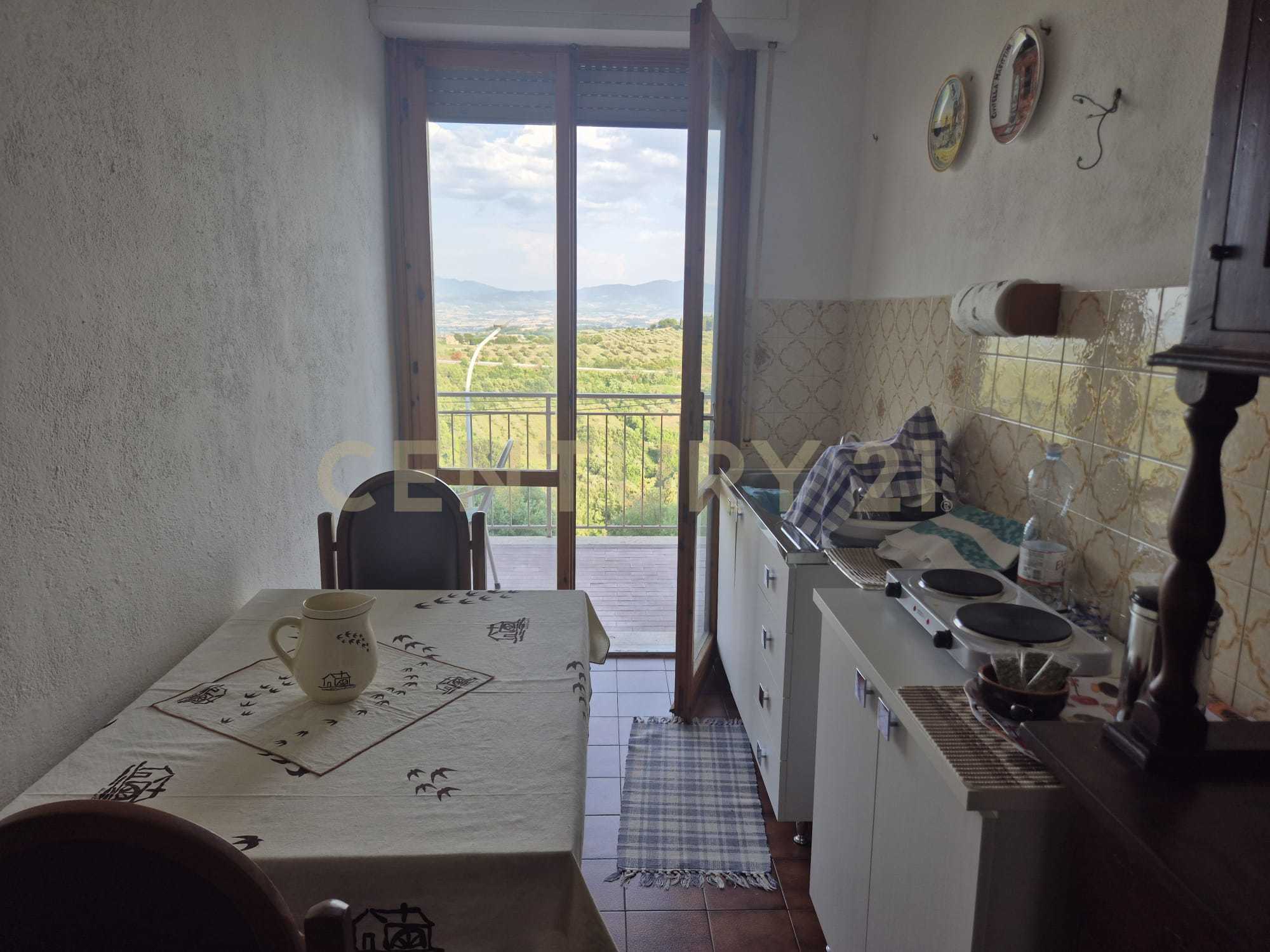 Appartamento da ristrutturare in via degli olivi 1, Civitella Paganico