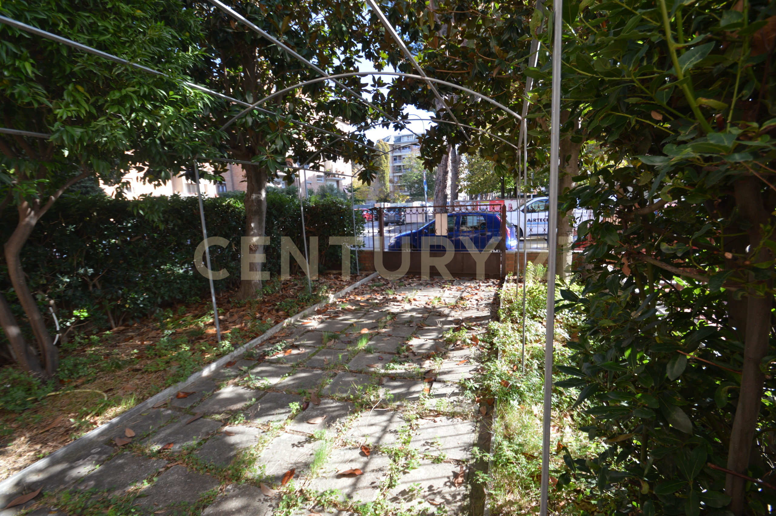 Ufficio con giardino in via adamello 70b, Grosseto