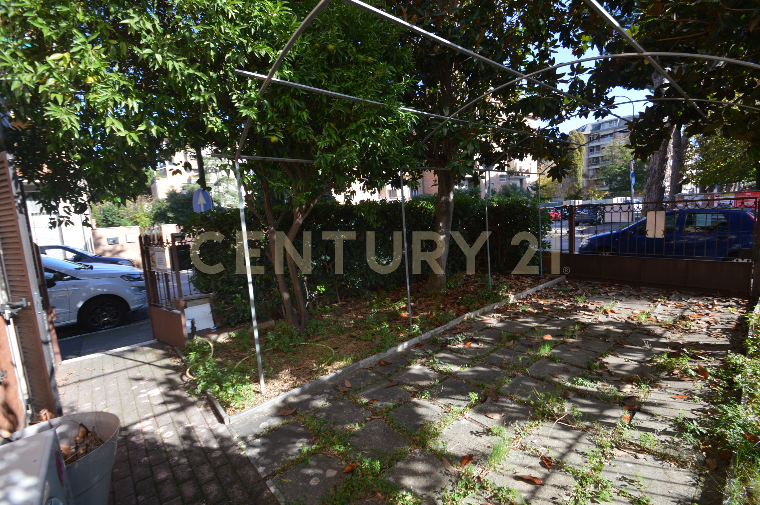 Ufficio con giardino in via adamello 70b, Grosseto