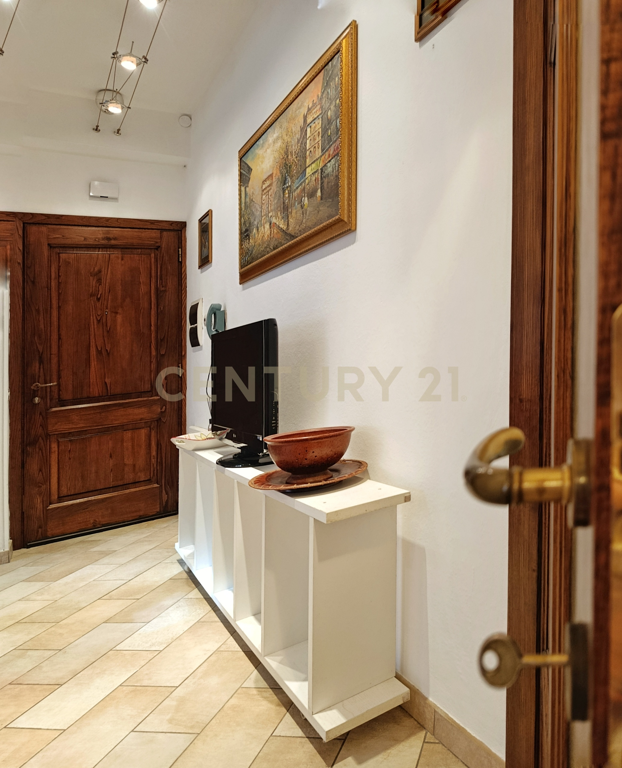 Quadrilocale con terrazzi in via gorizia 115, Abbadia San Salvatore