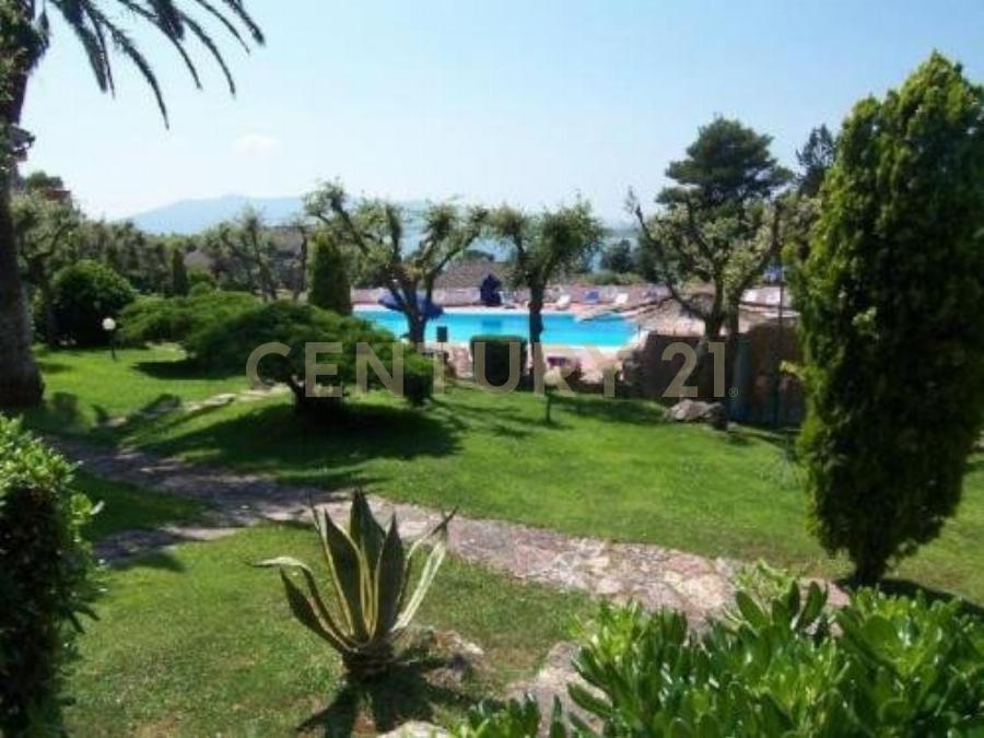 Trilocale con giardino in viia delle ginestre 32, Orbetello