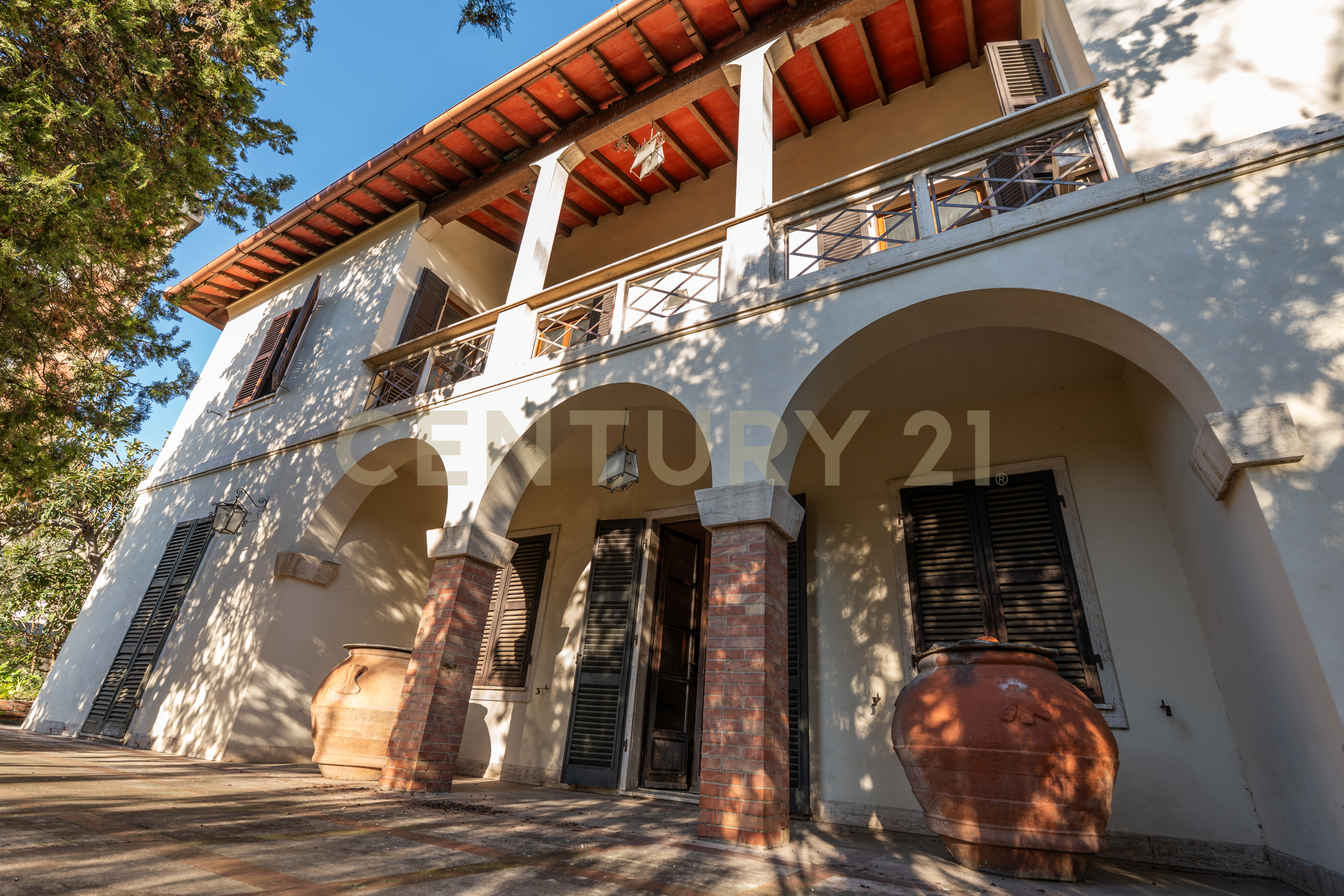 Villa con giardino in via fratelli bandiera, Grosseto