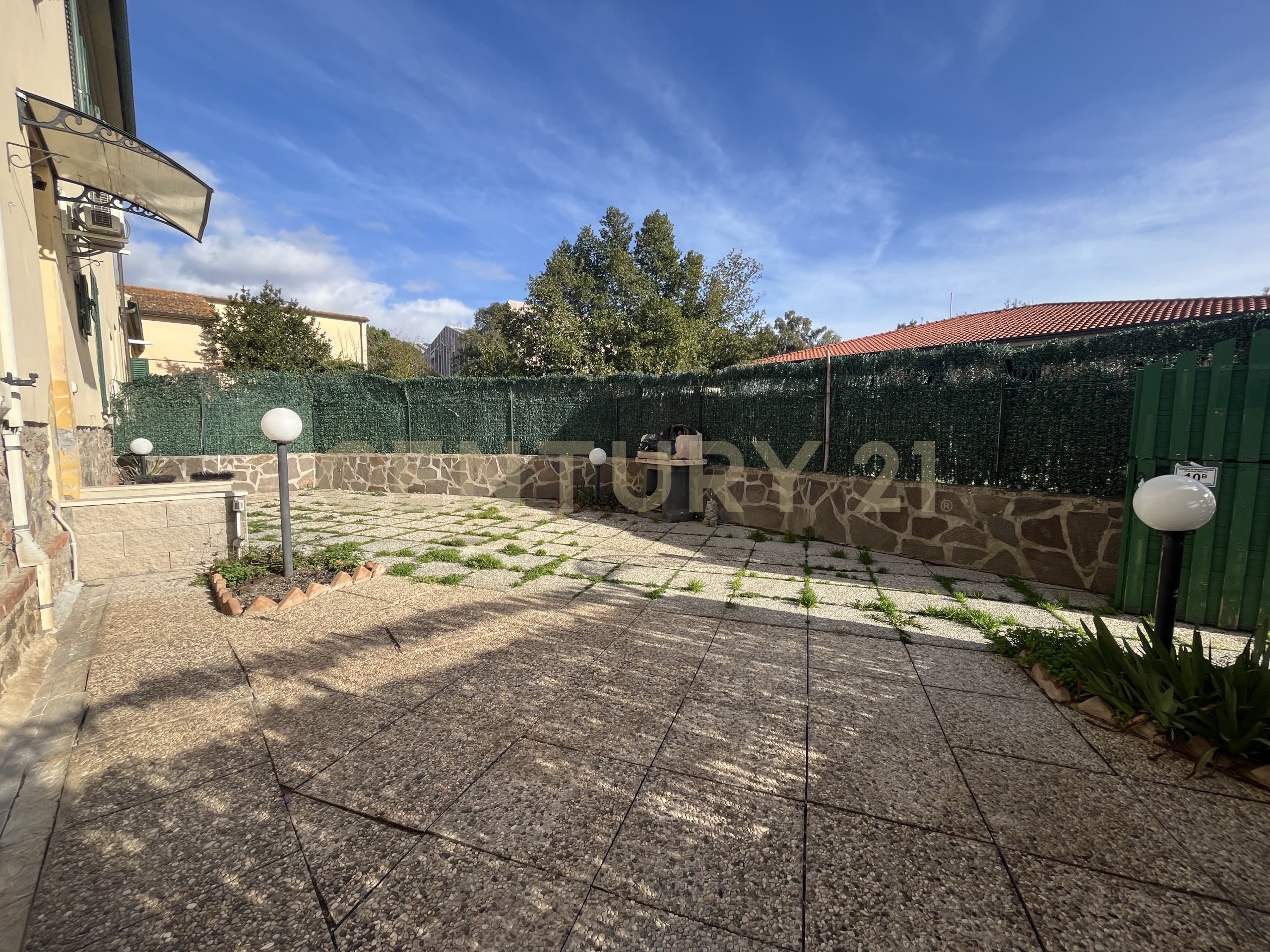 Appartamento con giardino in via della collacchia 10, Roccastrada