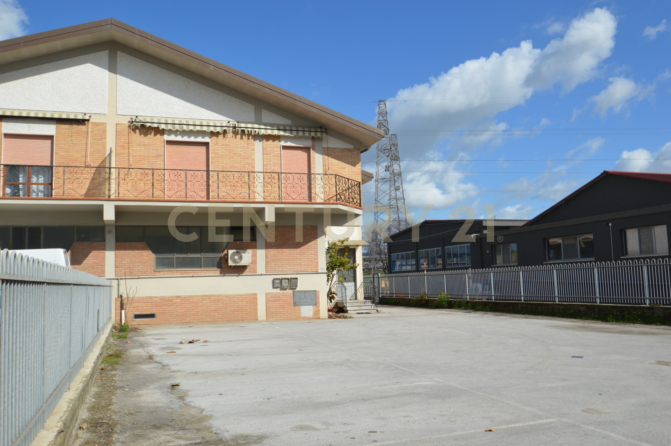 Casa indipendente con terrazzi in via aurelia nord 181, Grosseto