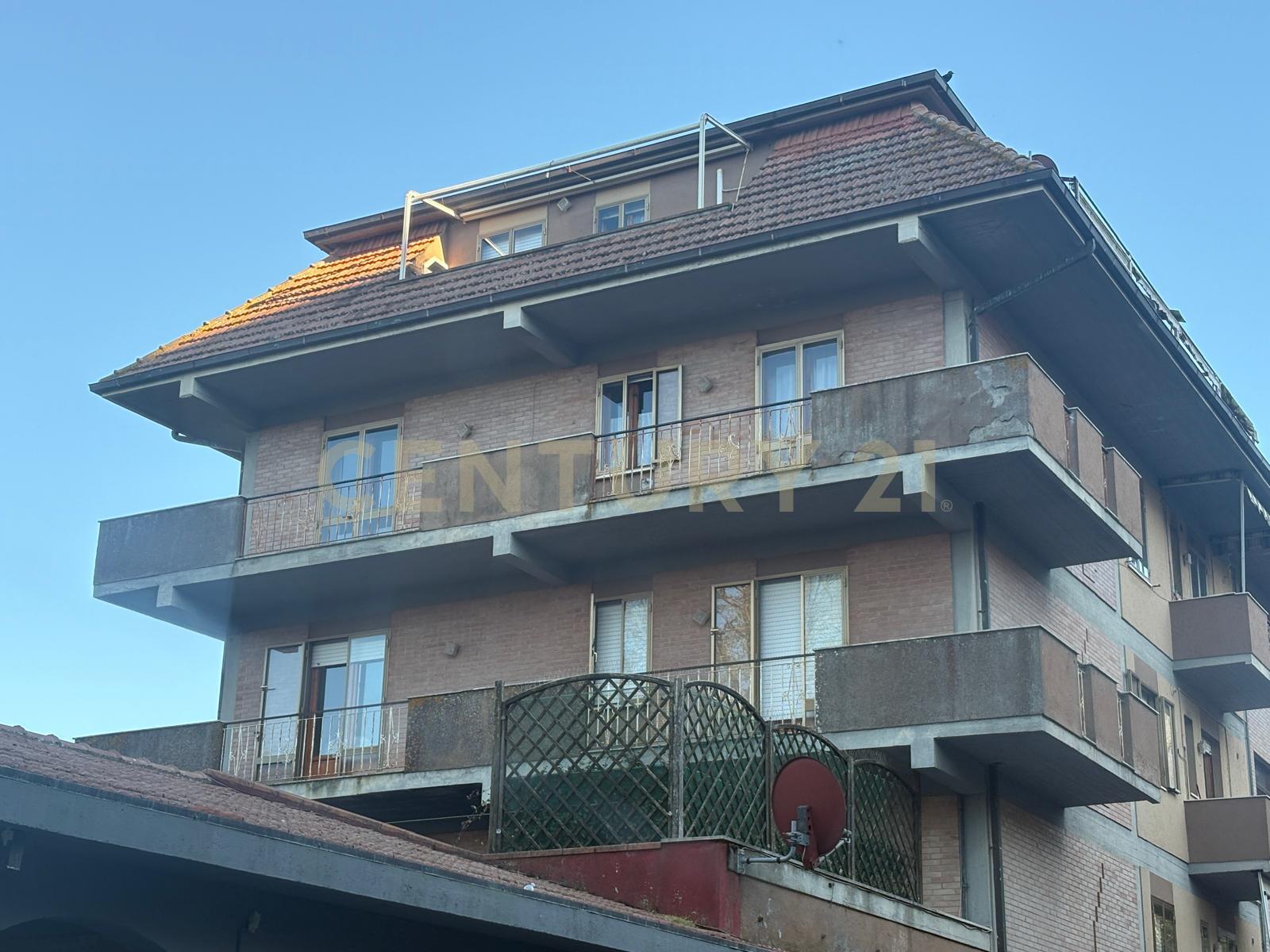 Appartamento con terrazzo in via orbetellana, Scansano