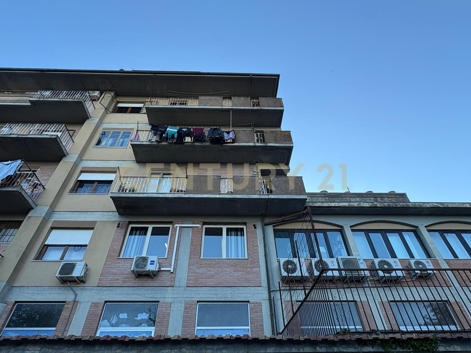 Appartamento con terrazzo in via orbetellana, Scansano