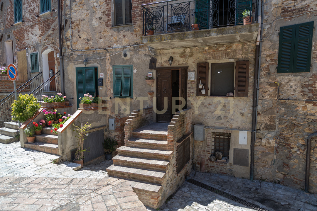 Bilocale in vendita in via farini 28, Civitella Paganico