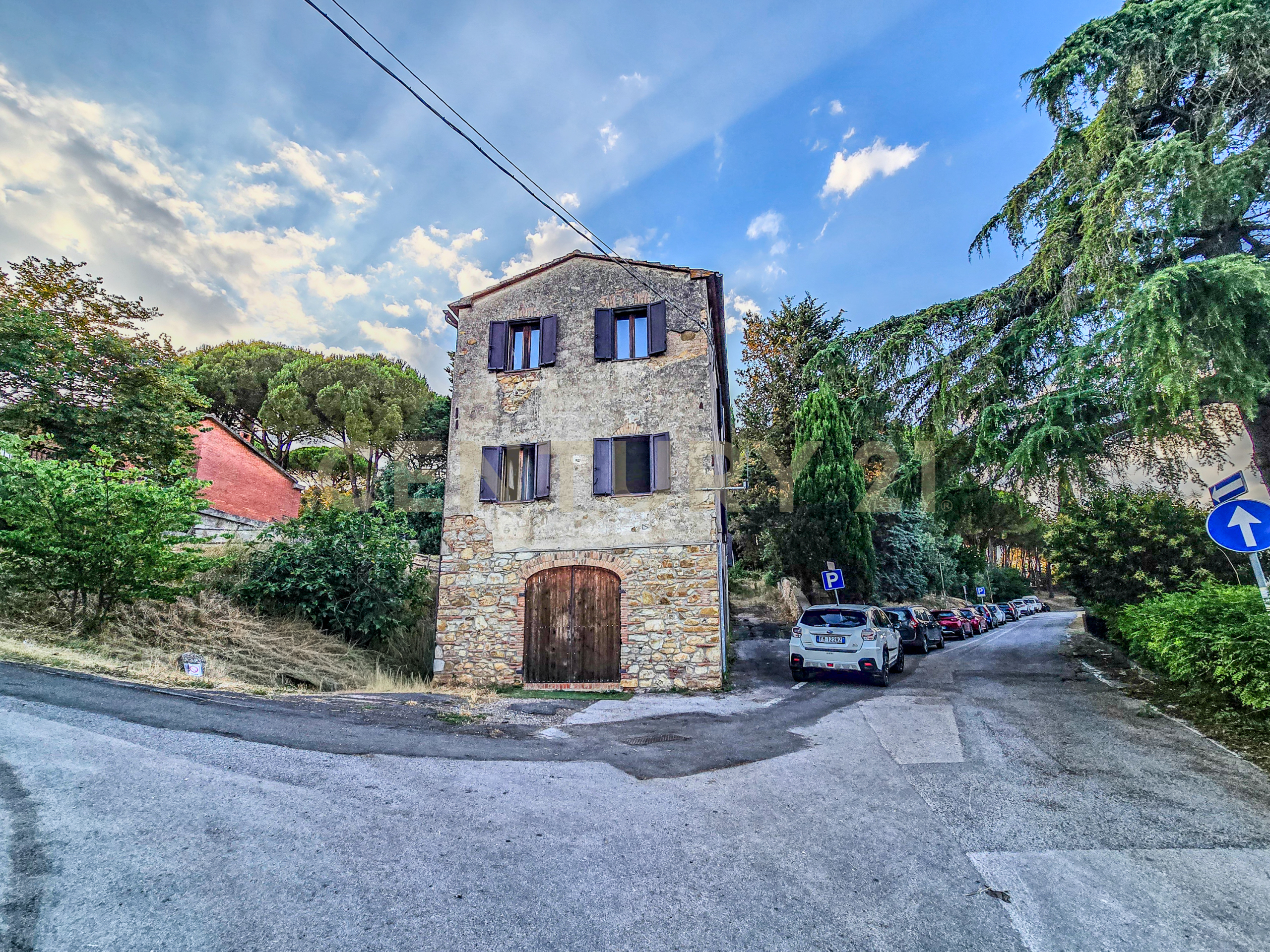 Casa indipendente con giardino in via del poggio 17/a, Gavorrano