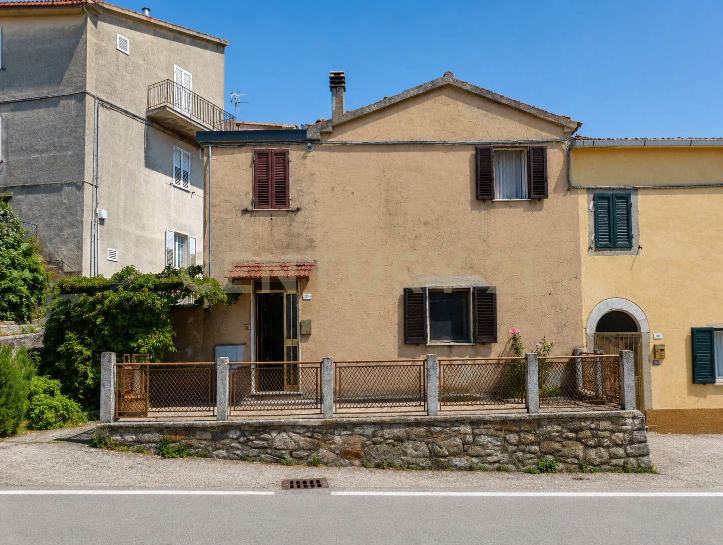 Appartamento da ristrutturare in via aldobrandeschi 53, Castell'Azzara