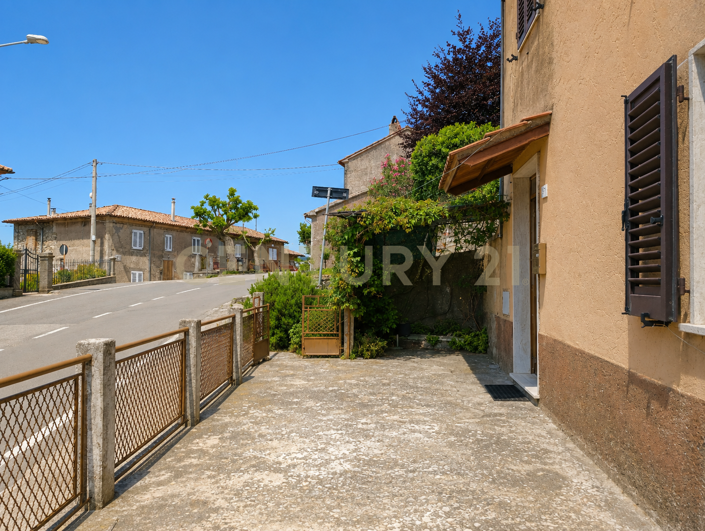 Appartamento da ristrutturare in via aldobrandeschi 53, Castell'Azzara