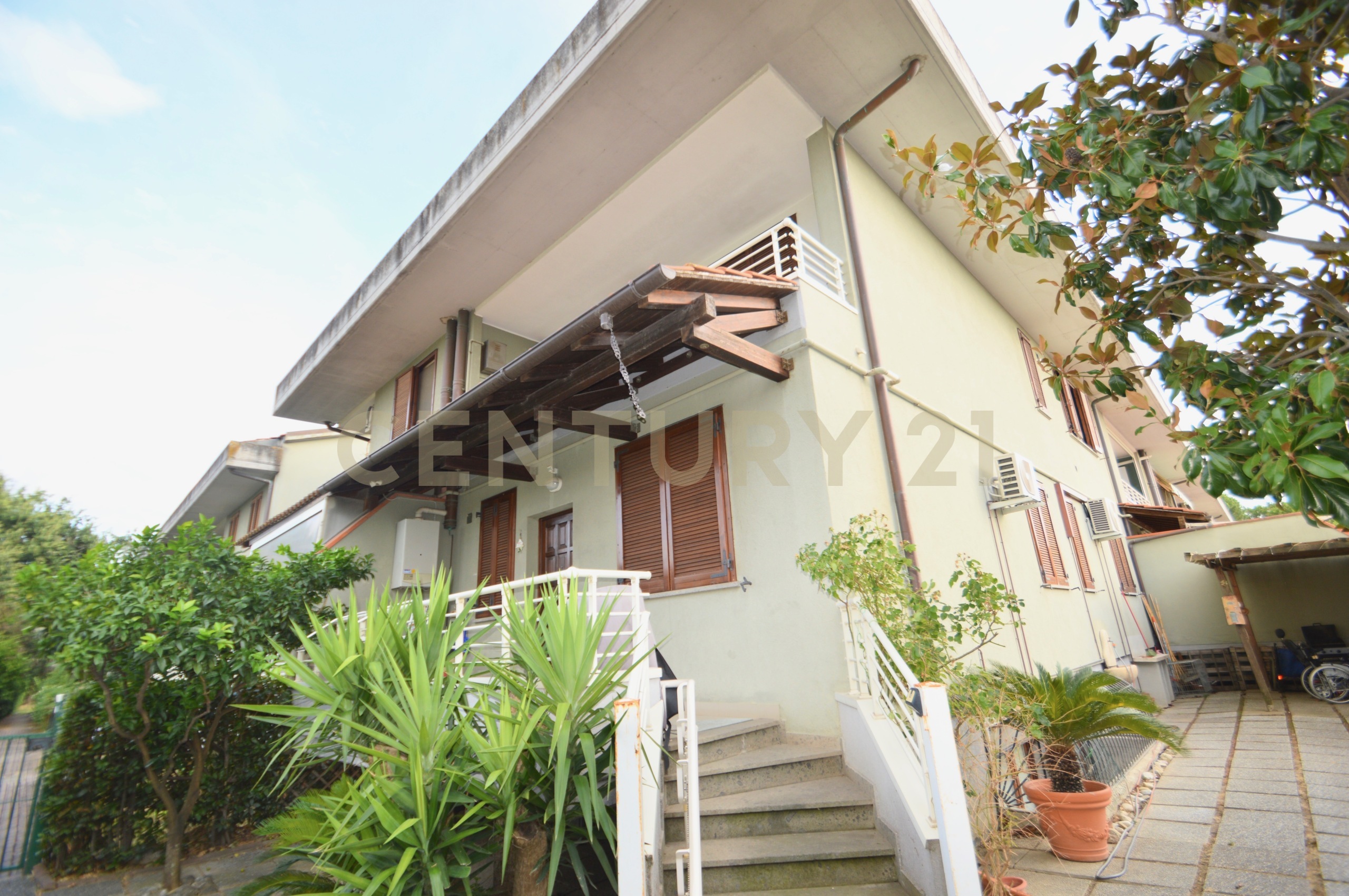 Stabile/Palazzo con giardino in via castiglionese 35, Grosseto
