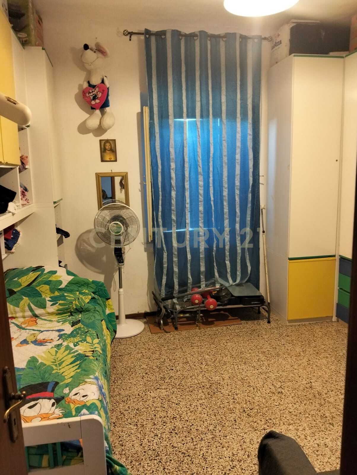 Appartamento con giardino in largo centurie 26, Roccastrada