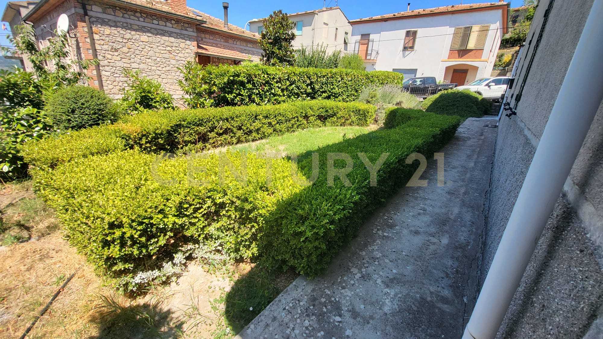 Casa indipendente con giardino in via ludovico ariosto 5, Roccastrada