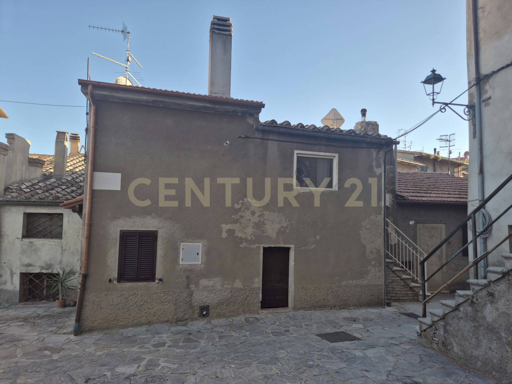 Casa indipendente da ristrutturare in via delle scuole 1, Cinigiano