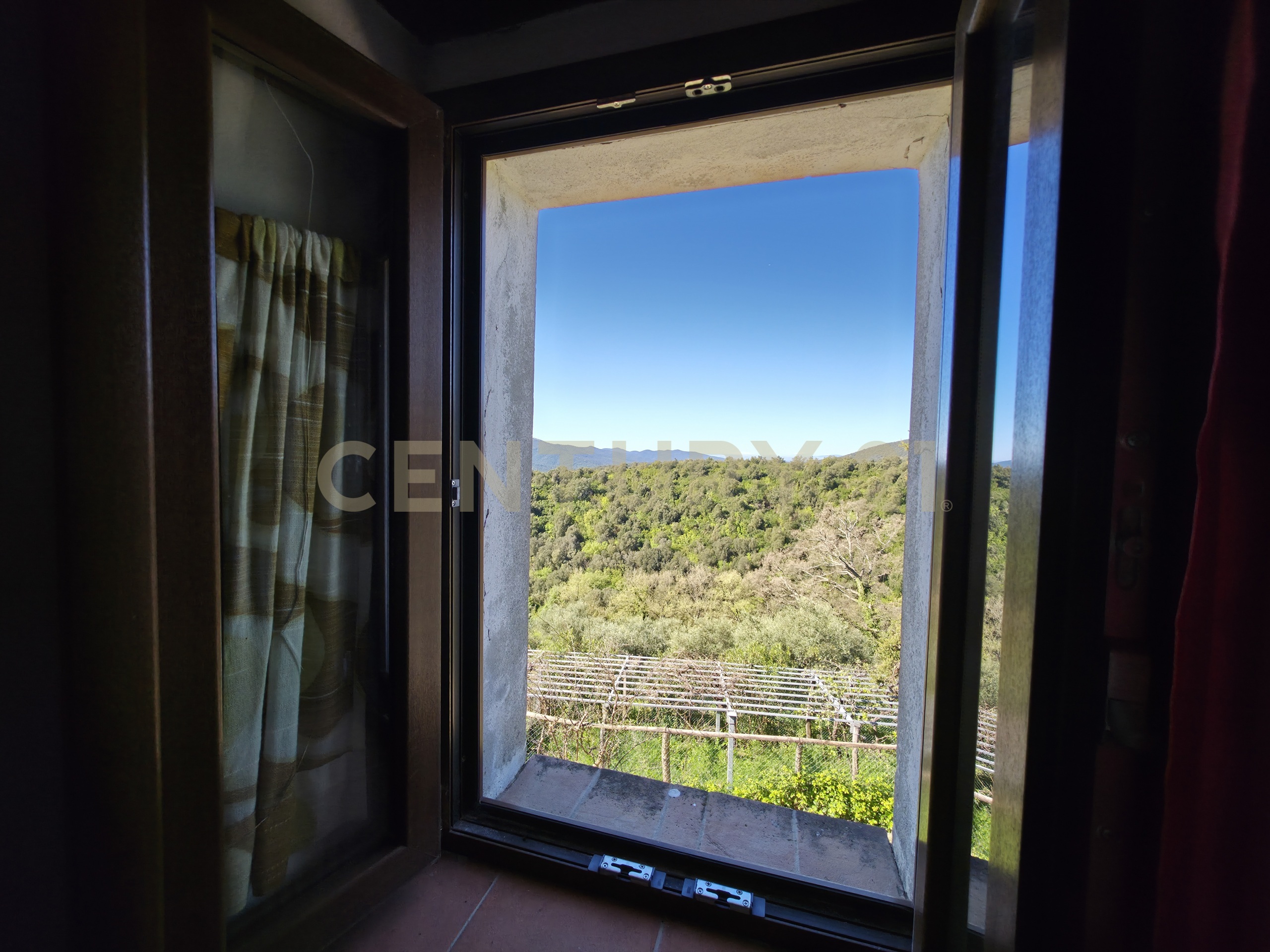 Casa indipendente con giardino in localit� cesi, Gavorrano