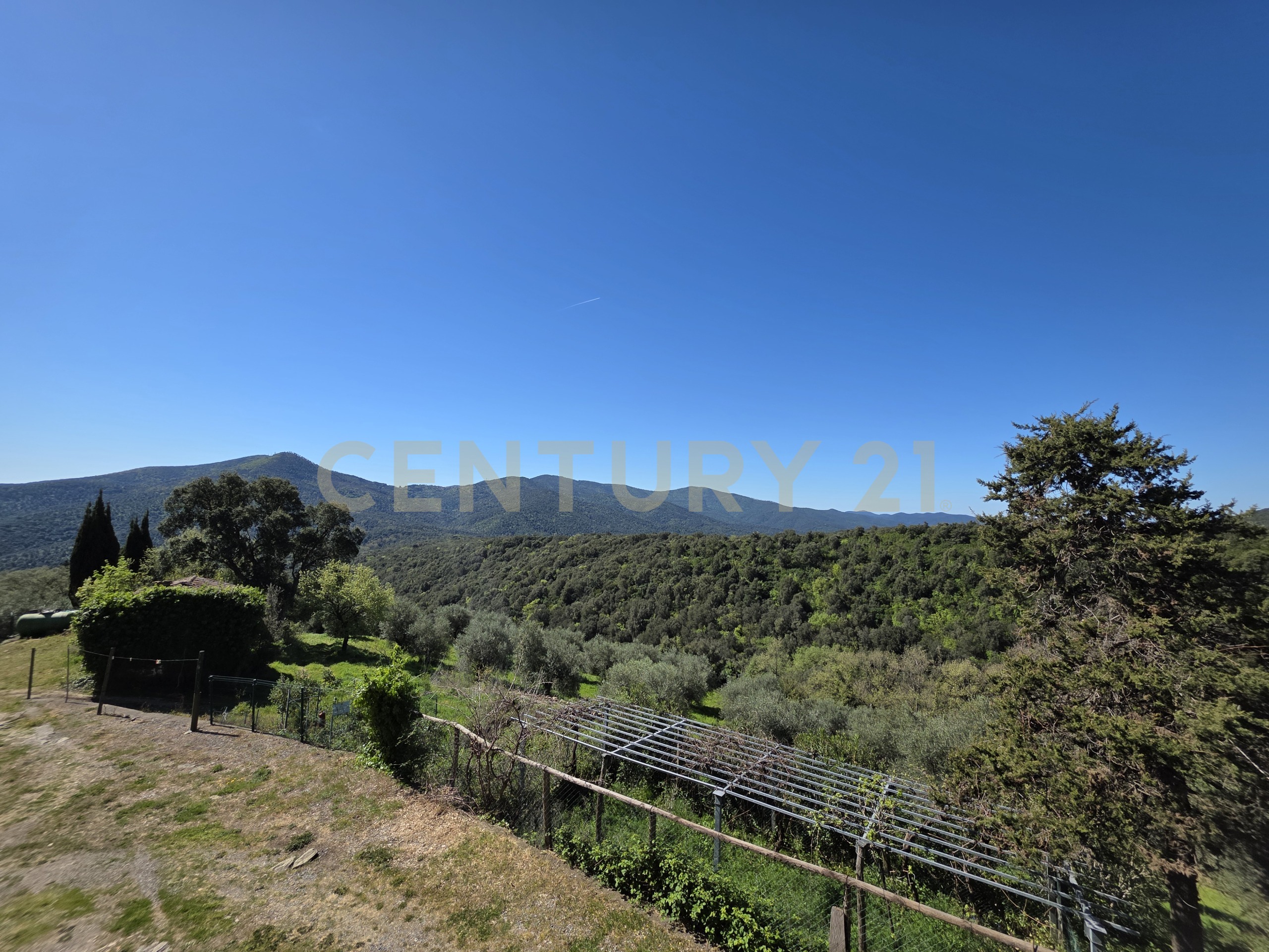 Casa indipendente con giardino in localit� cesi, Gavorrano