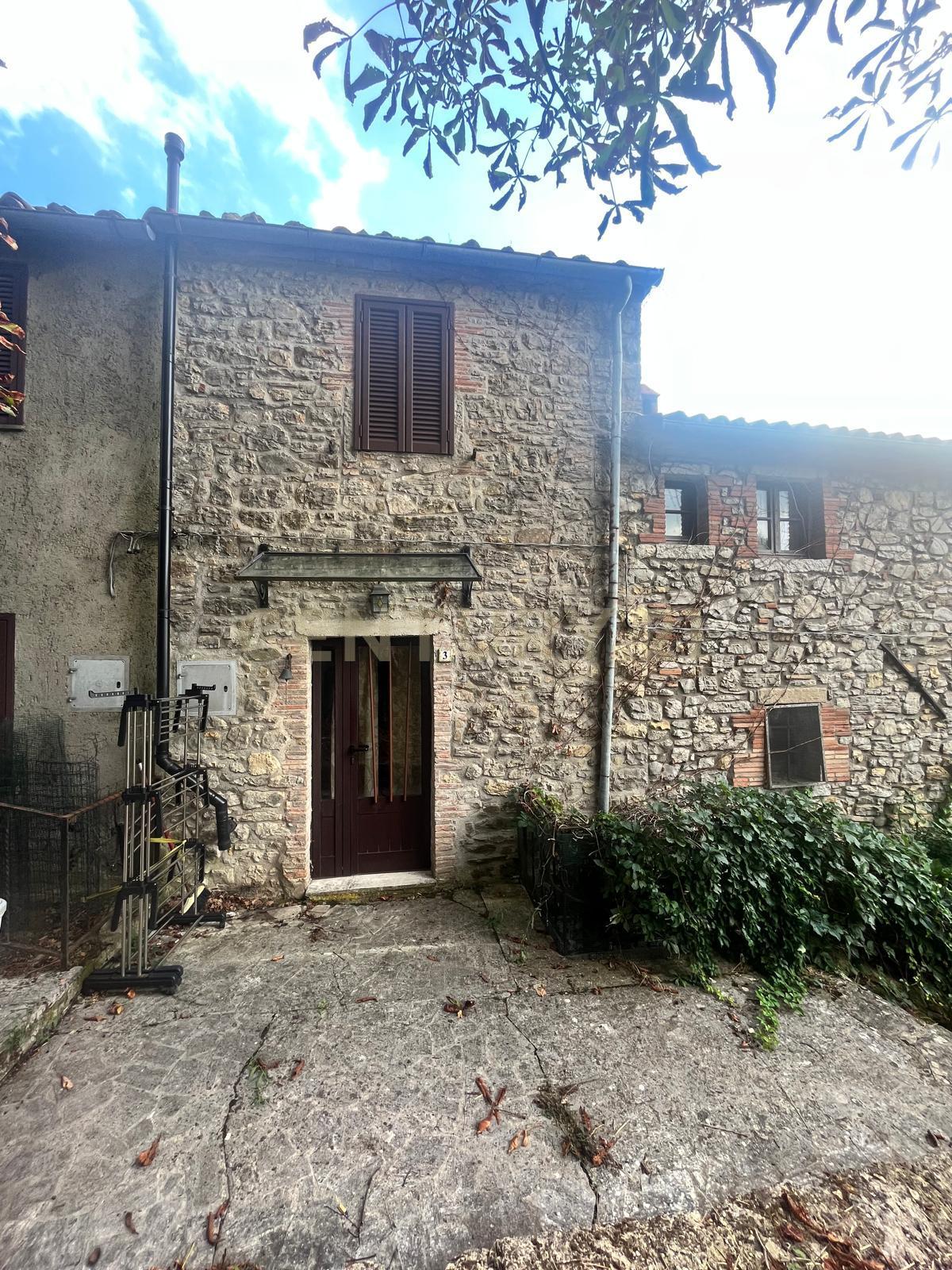 Casa indipendente ristrutturata in via firenze, Semproniano