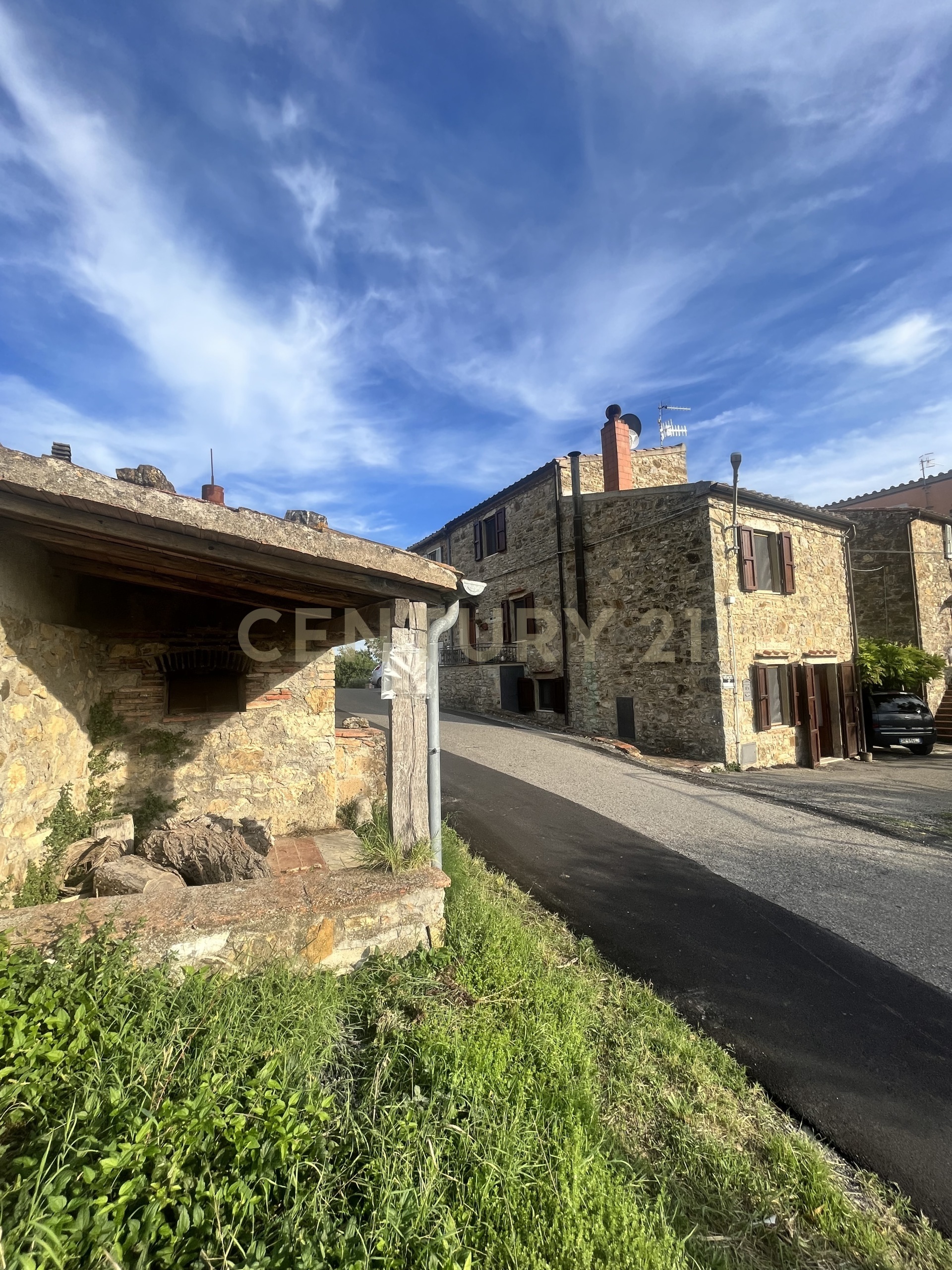 Casa indipendente con giardino in via g. matteotti, Semproniano