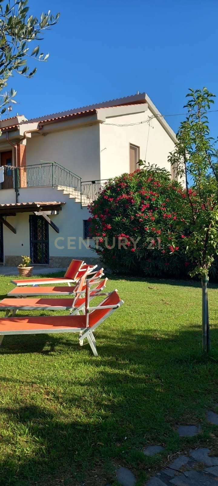 Appartamento con giardino in strada provinciale 128 parrina, Orbetello