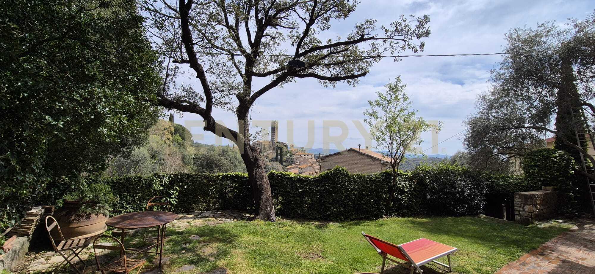 Appartamento con giardino in via dei mille 38, Magliano in Toscana