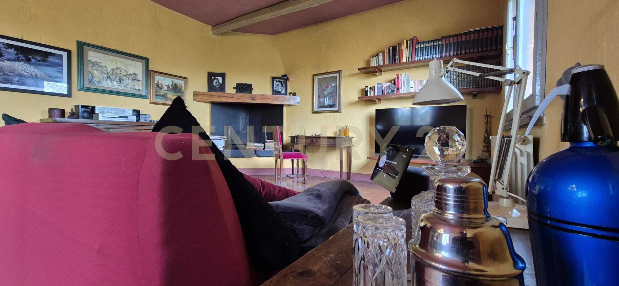 Appartamento con giardino in via dei mille 38, Magliano in Toscana