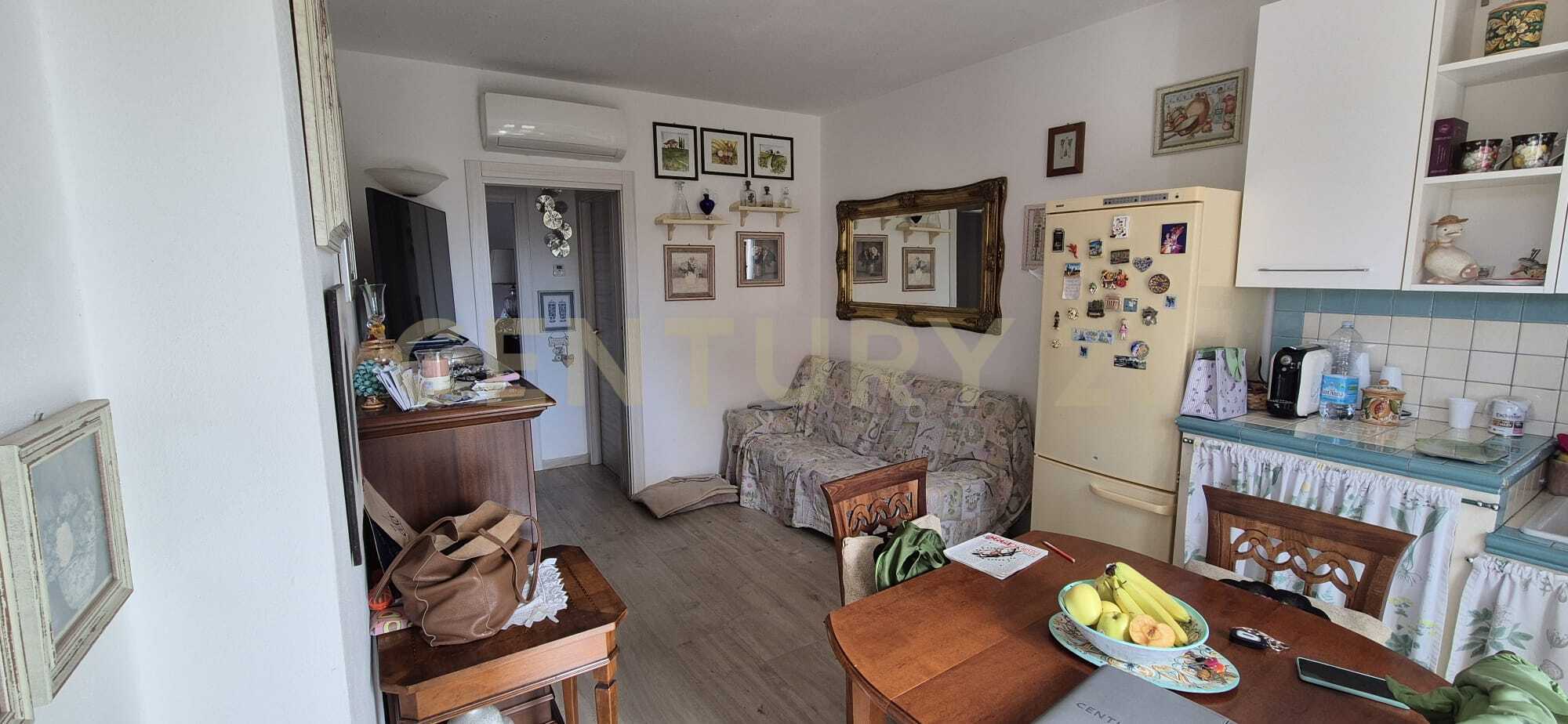 Quadrilocale con giardino in via trieste 19, Orbetello