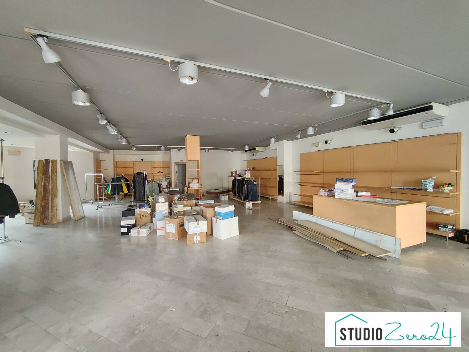 Locale commerciale in vendita a Amelia