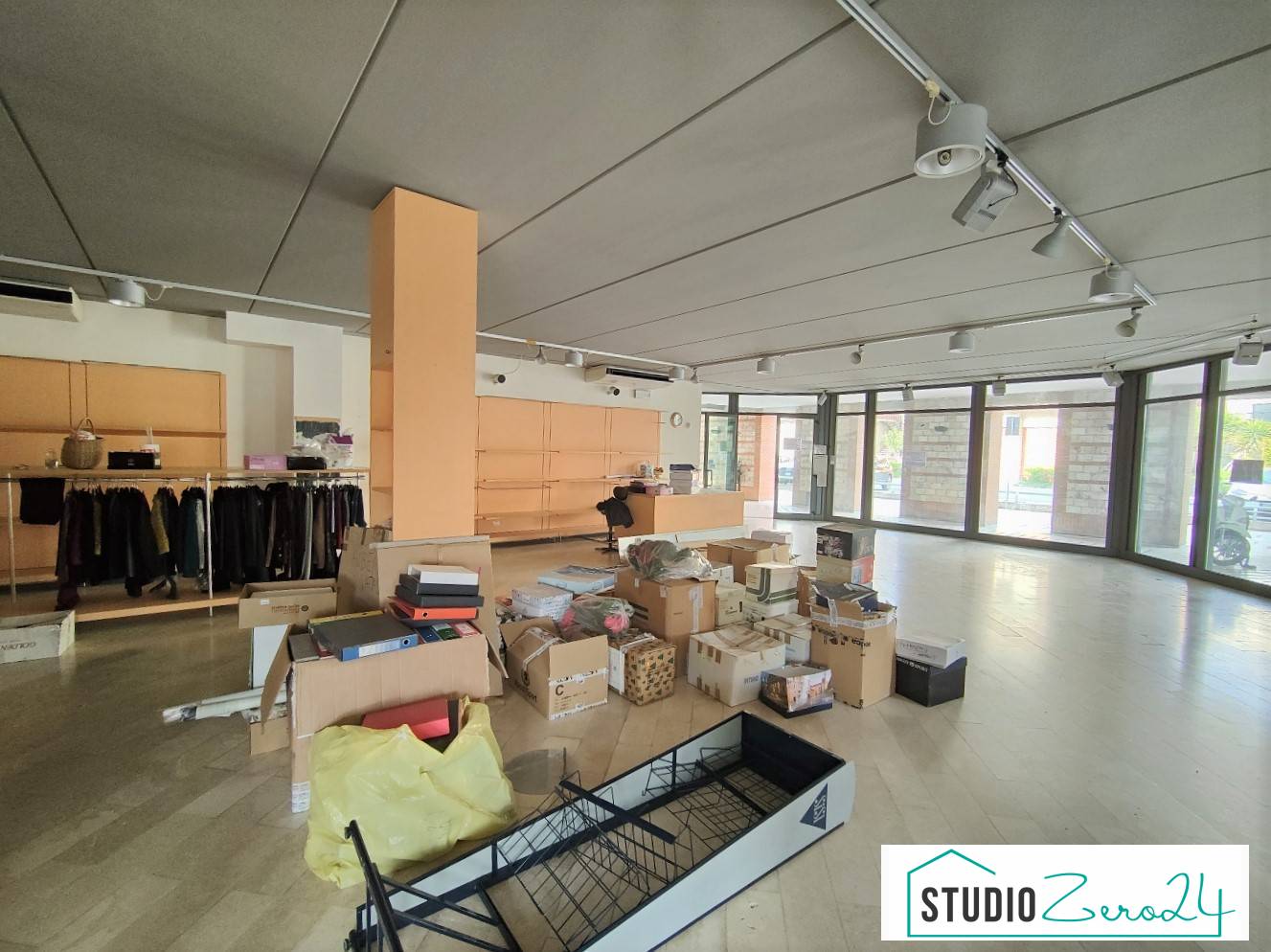 Locale commerciale in vendita a Amelia