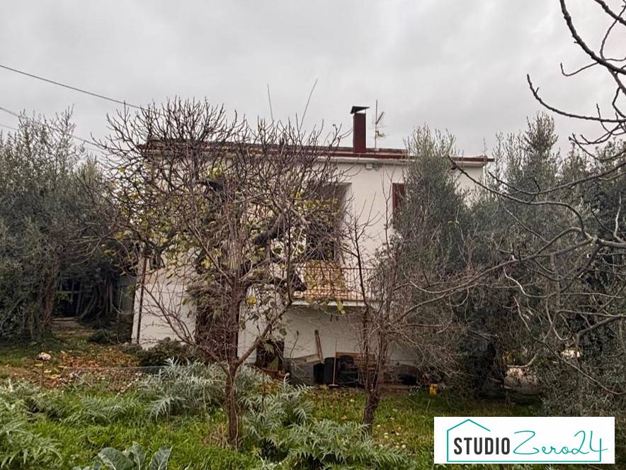 Villa in vendita a Amelia